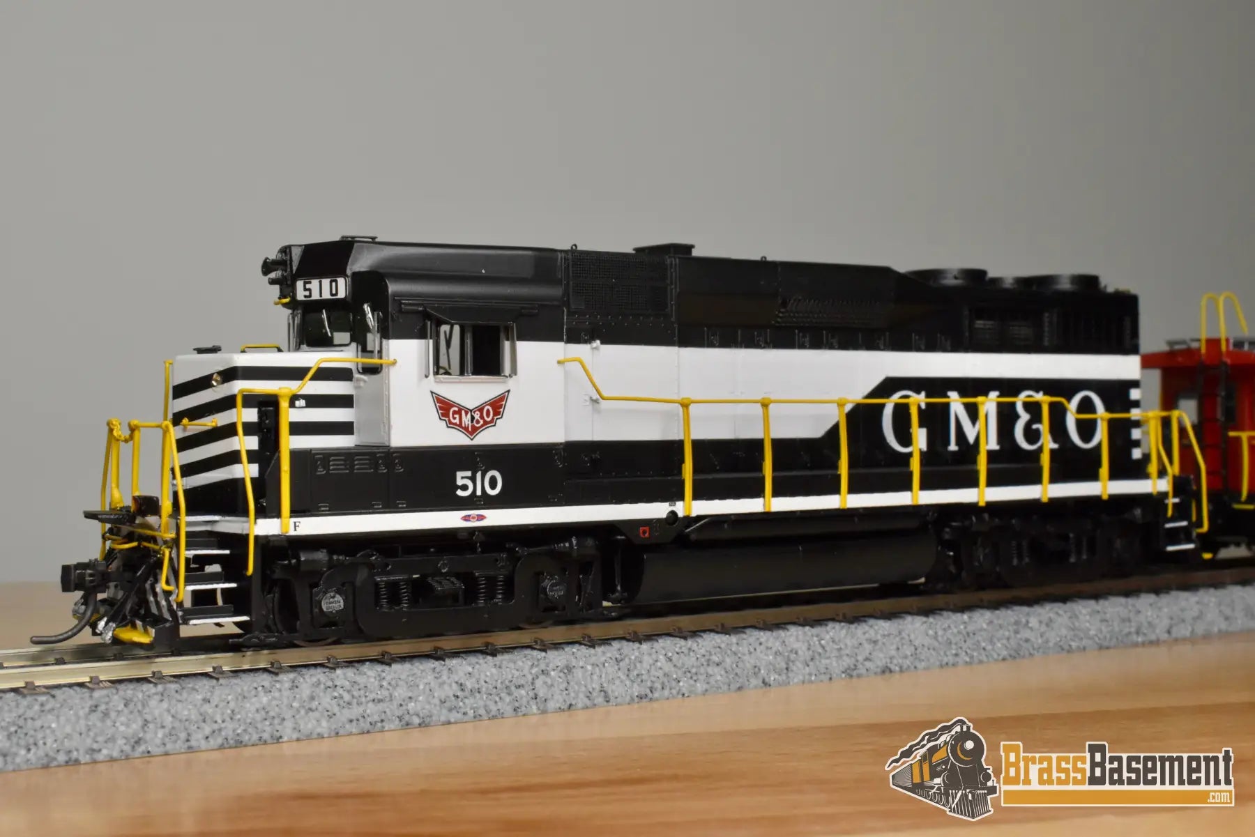 HO Brass - OMI AA-1090-1 & 4237.2 GM&O Gulf Mobile & Ohio GP30 and WV Caboose Set - MINT Diesel