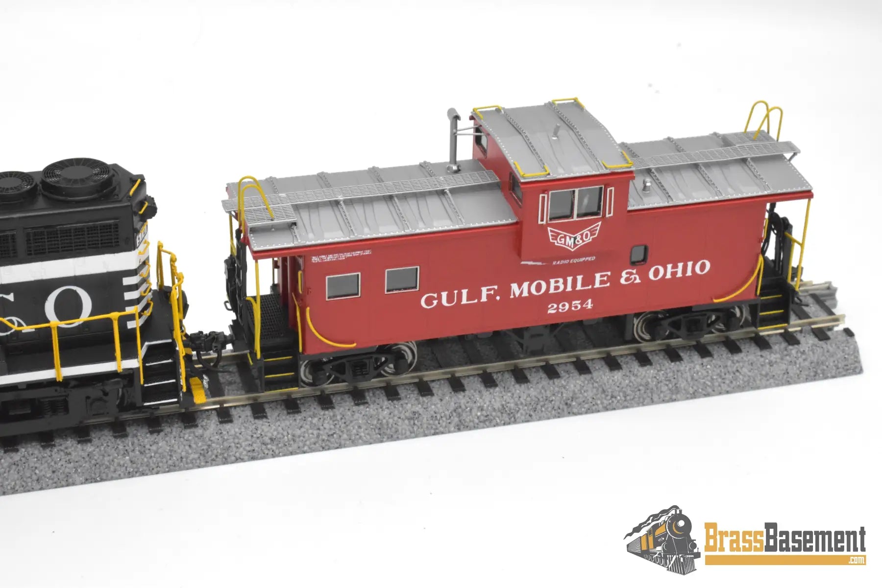 HO Brass - OMI AA-1090-1 & 4237.2 GM&O Gulf Mobile & Ohio GP30 and WV Caboose Set - MINT Diesel
