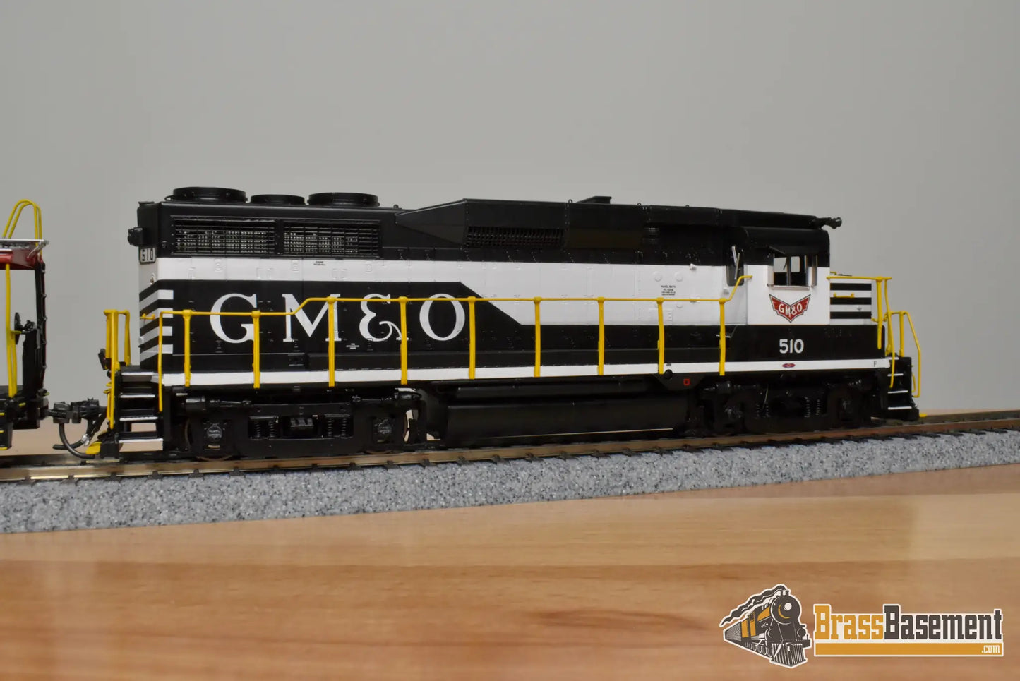 HO Brass - OMI AA-1090-1 & 4237.2 GM&O Gulf Mobile & Ohio GP30 and WV Caboose Set - MINT Diesel
