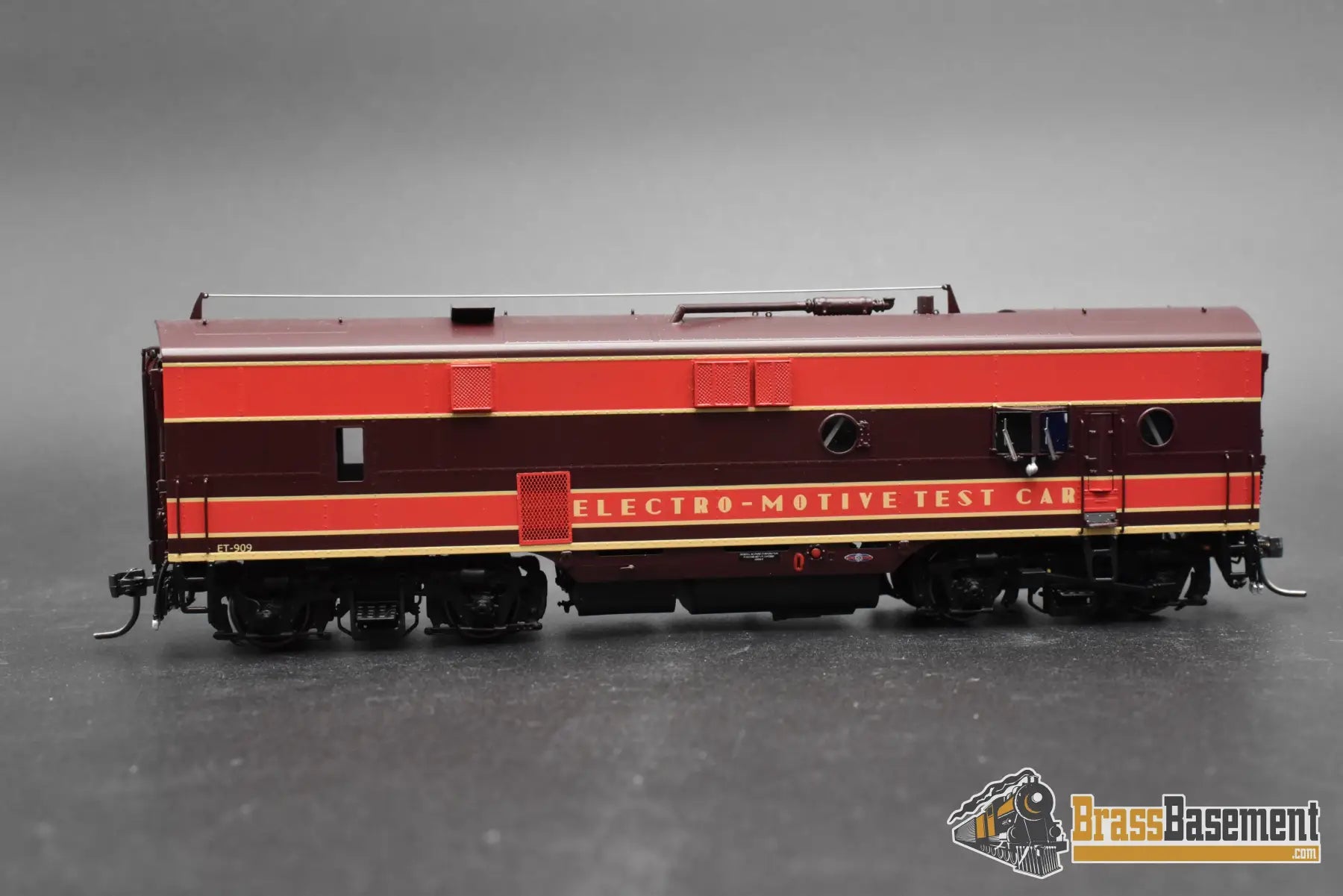 HO Brass - OMI #AA-9090-1 EMD Engineering Test Car Maroon w Lights Diesel
