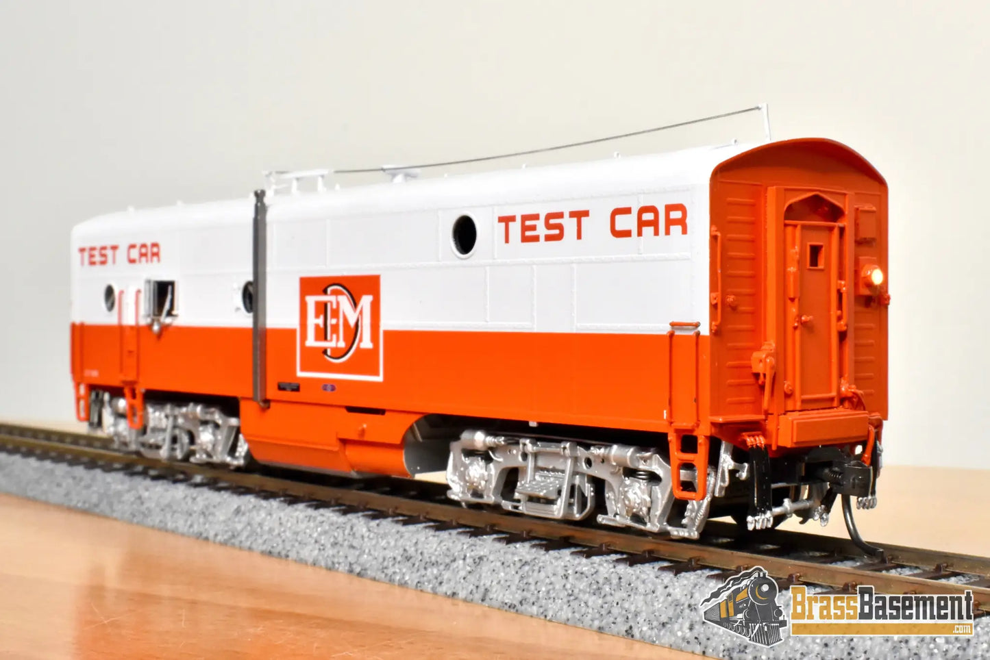 HO Brass - OMI #AA-9093-1 EMD Engineering Test Car ET-909 White/Red-Orange w Lights Mint Diesel