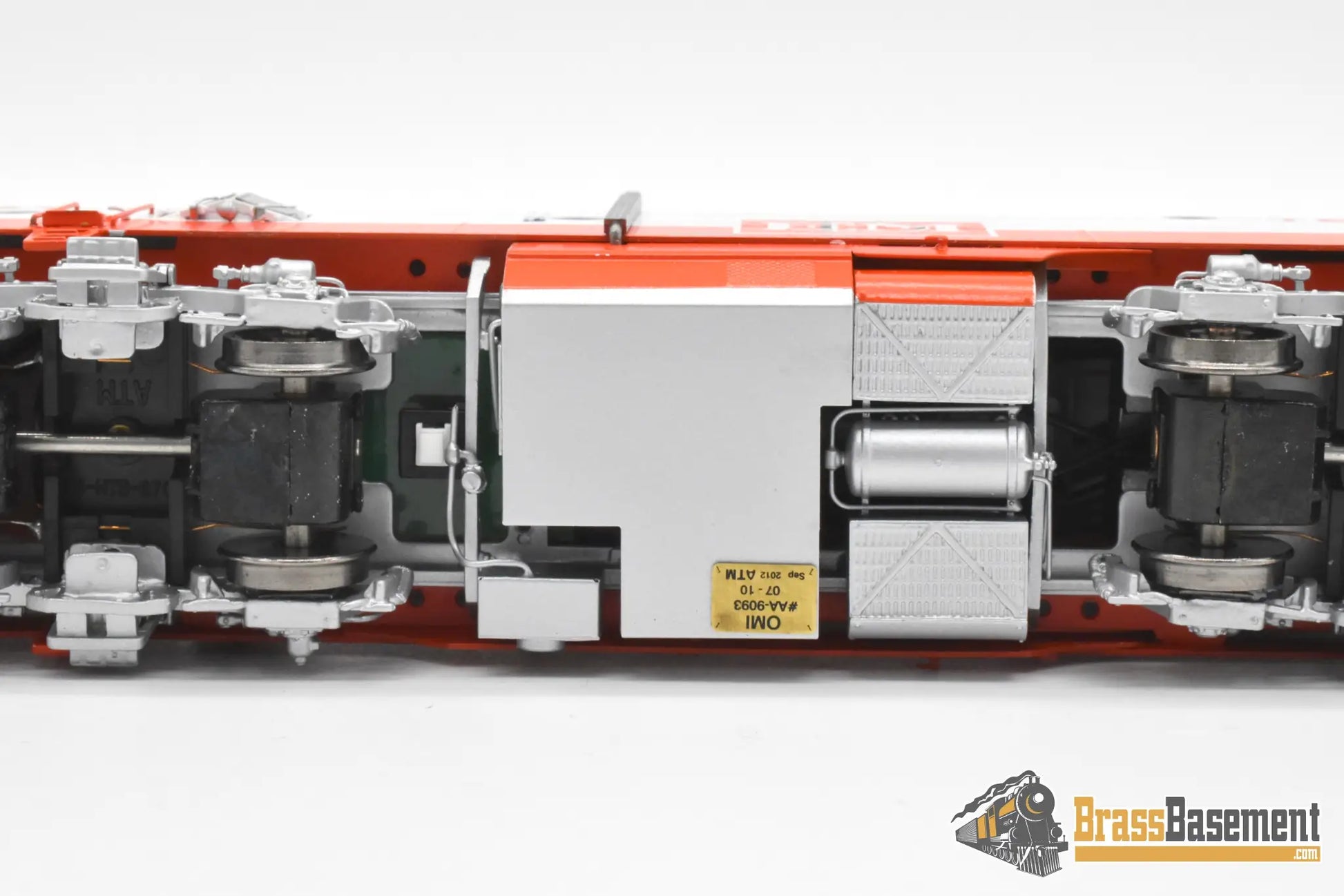 HO Brass - OMI #AA-9093-1 EMD Engineering Test Car ET-909 White/Red-Orange w Lights Mint Diesel