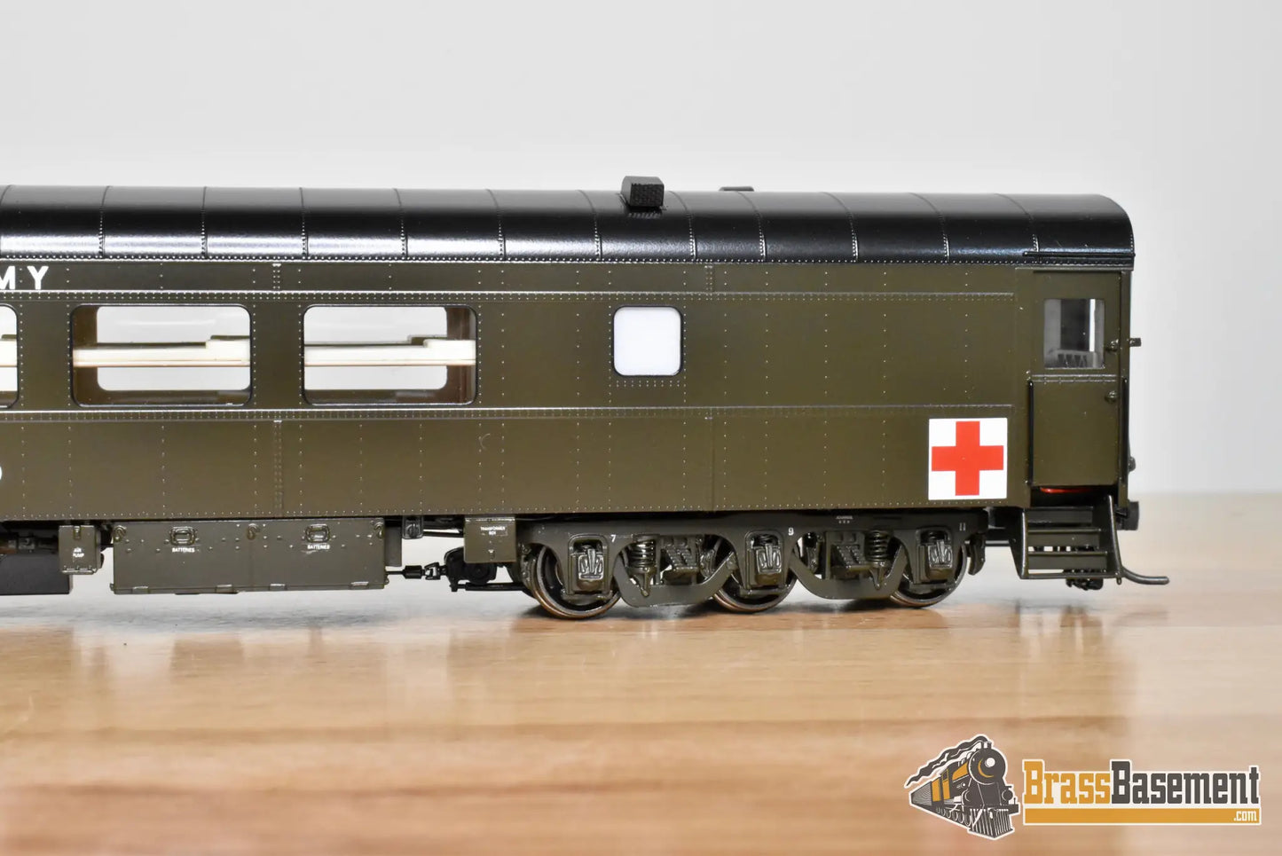 HO Brass - OMI Overland AF-1038-1 US Army Hospital Car #89436 - FP Mint - Passenger