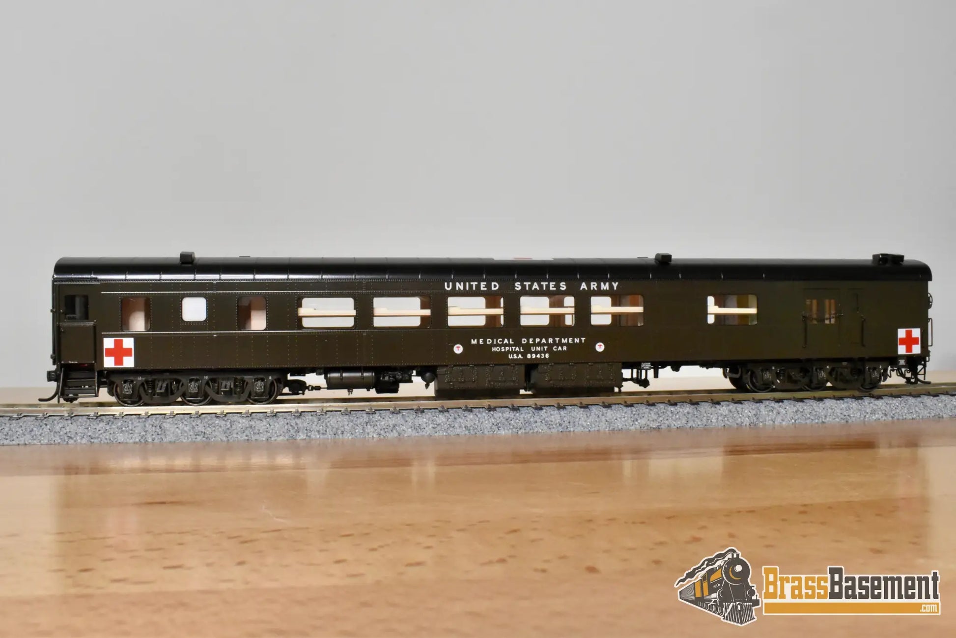 HO Brass - OMI Overland AF-1038-1 US Army Hospital Car #89436 - FP Mint - Passenger