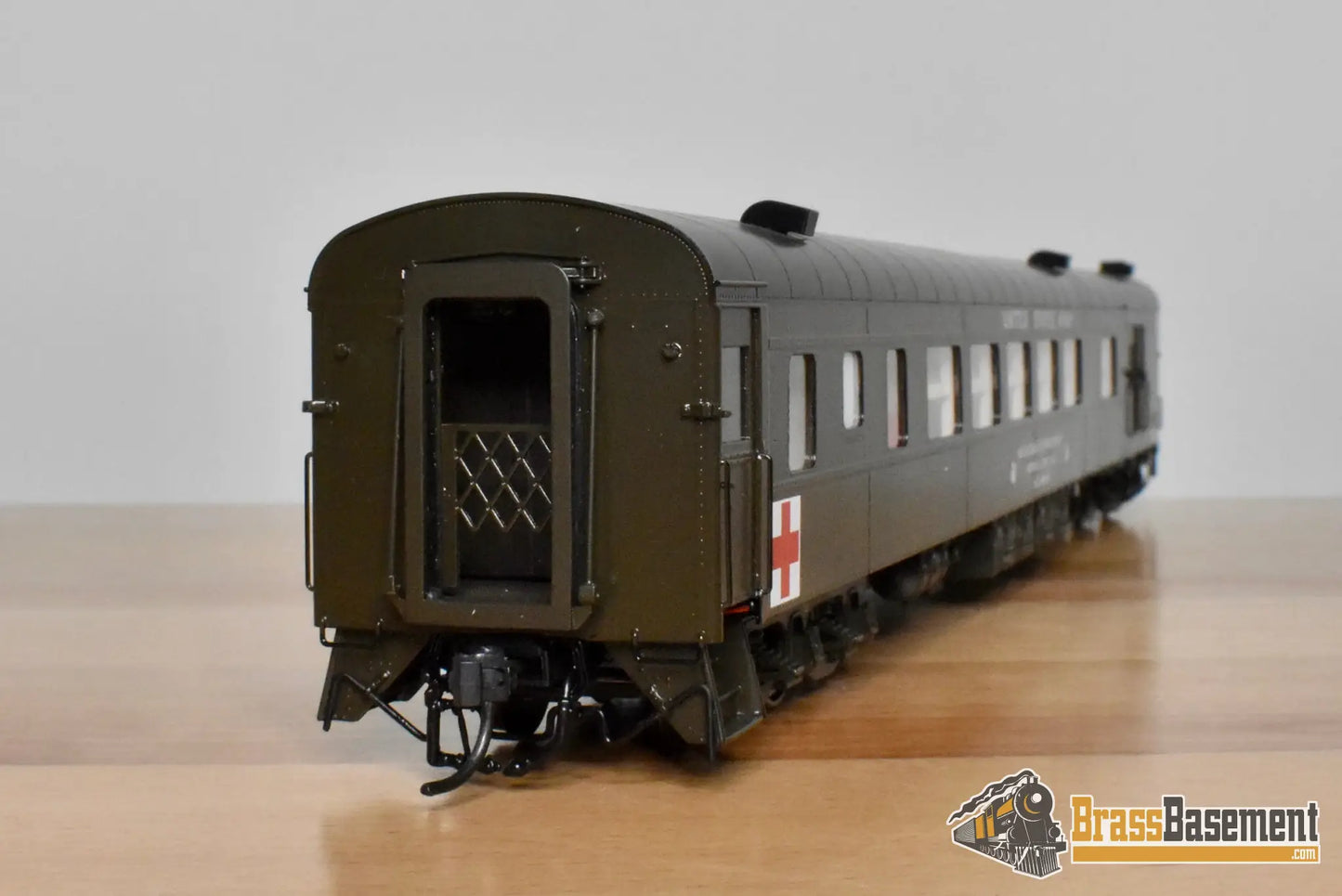 HO Brass - OMI Overland AF-1038-1 US Army Hospital Car #89436 - FP Mint - Passenger