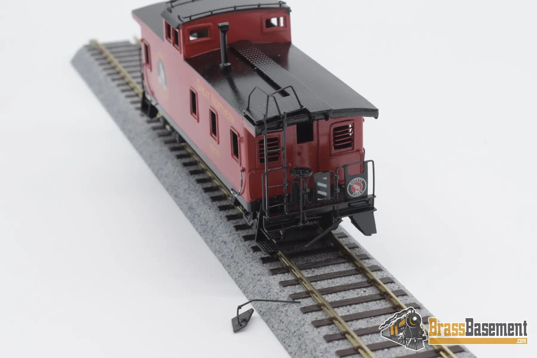 Ho Brass - Omi Overland Great Northern Caboose Custom Painted