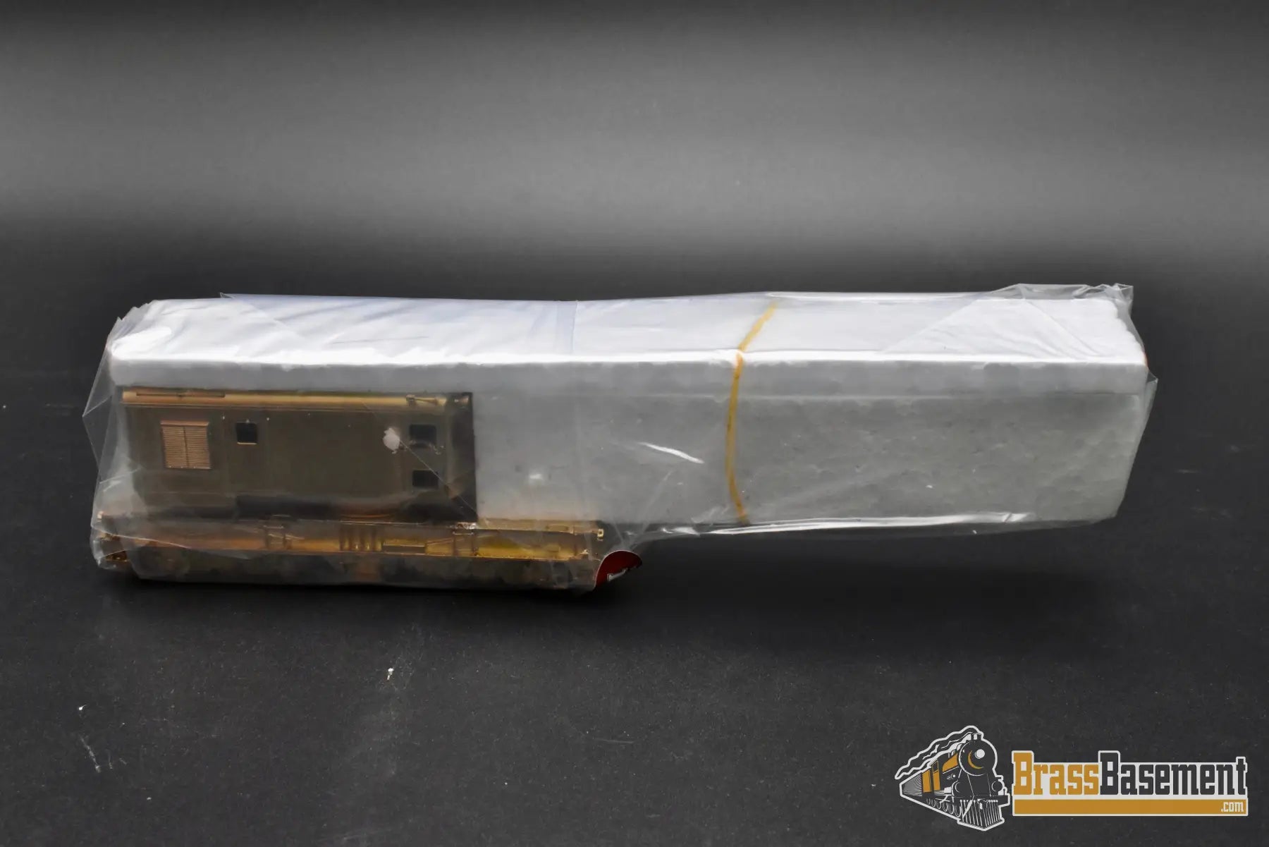 HO Brass - OMI Union Pacific UP Industrial Brownhoist - Boom Flat Car - Rail & Tie Flat - Unpainted Freight