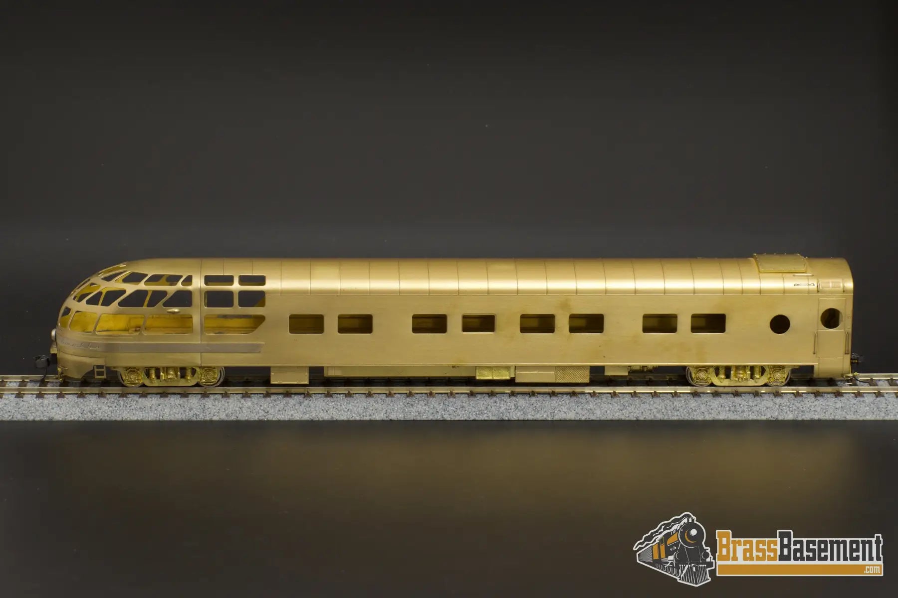 Ho Brass - Oriental Milwaukee Road Creek Sleeper Skytop Observation Car Mint Passenger