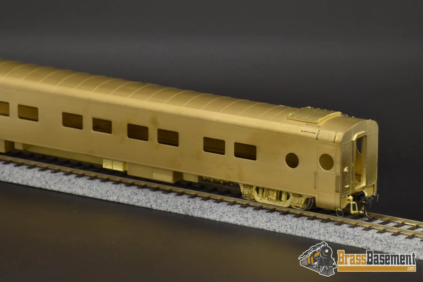 Ho Brass - Oriental Milwaukee Road Creek Sleeper Skytop Observation Car Mint Passenger