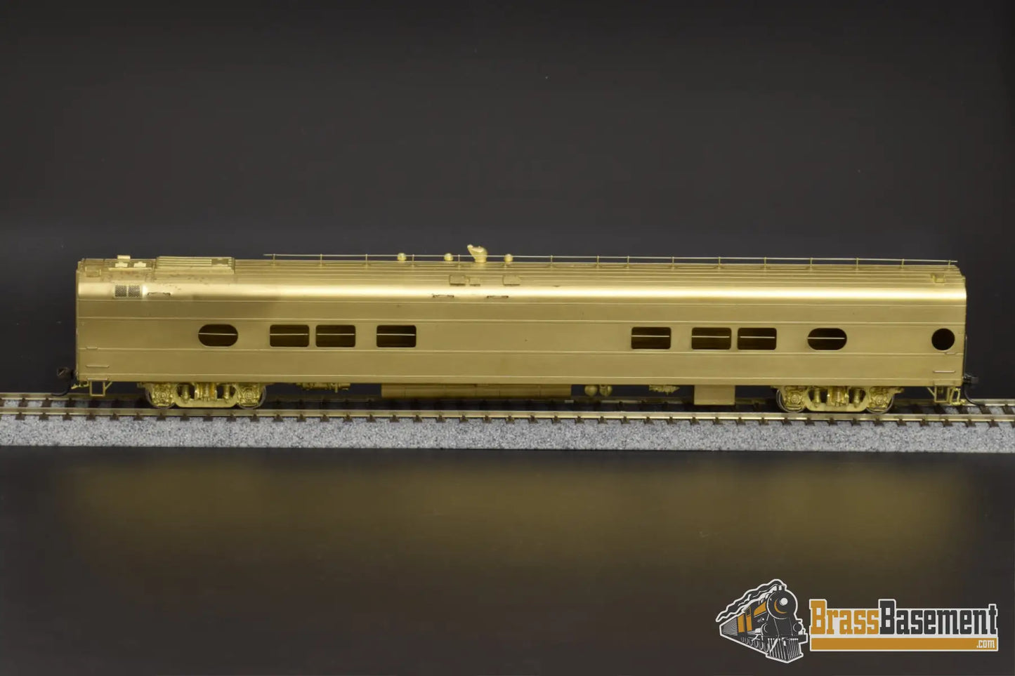 Ho Brass - Oriental Milwaukee Road Olympian Hiawatha #162 Tap Lounge Mint Passenger