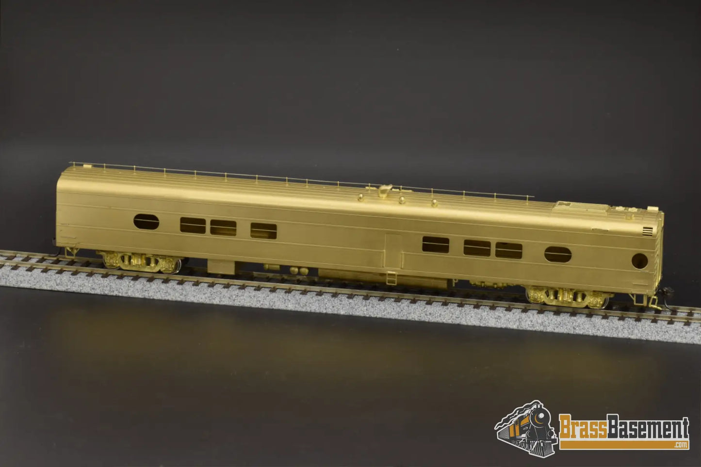 Ho Brass - Oriental Milwaukee Road Olympian Hiawatha #162 Tap Lounge Mint Passenger