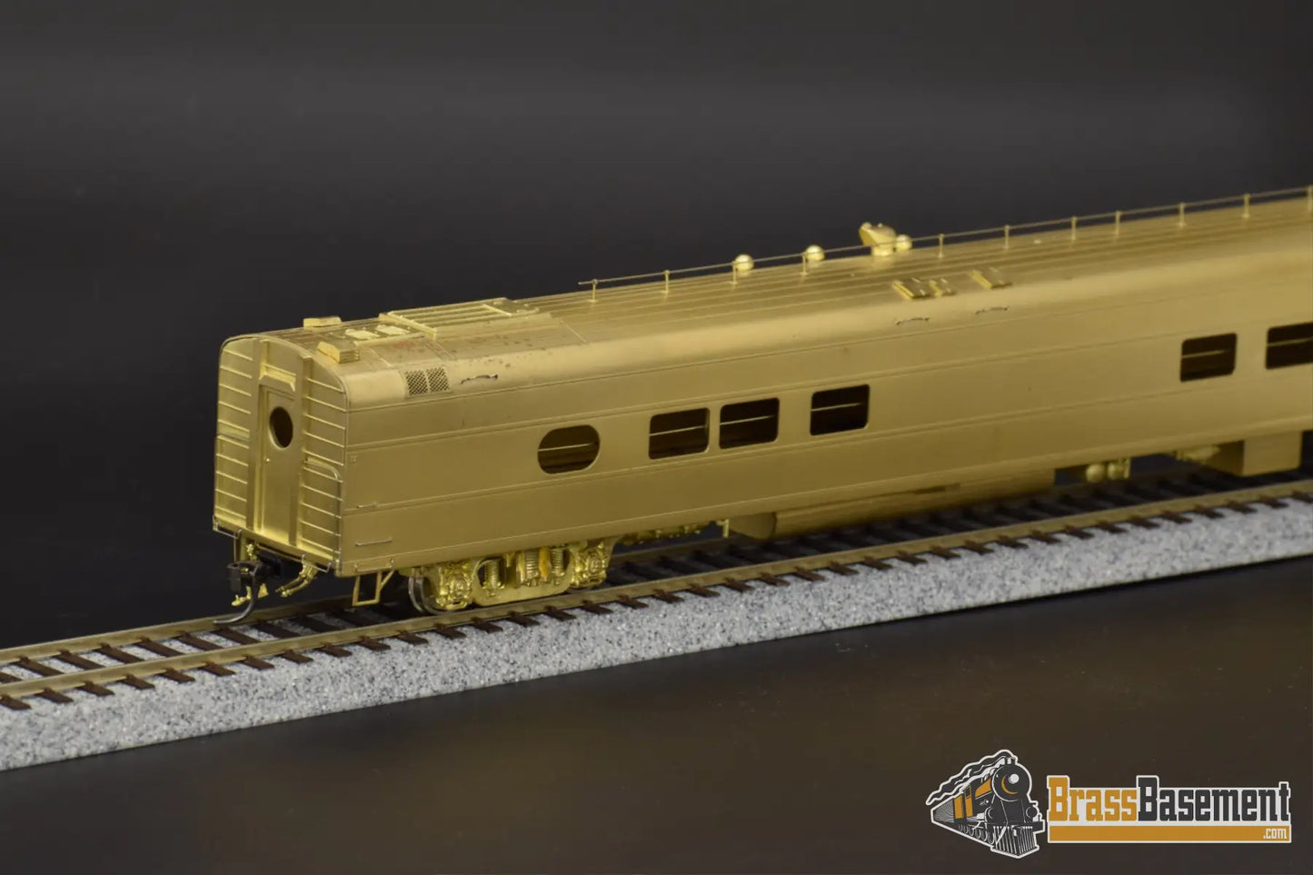 Ho Brass - Oriental Milwaukee Road Olympian Hiawatha #162 Tap Lounge Mint Passenger