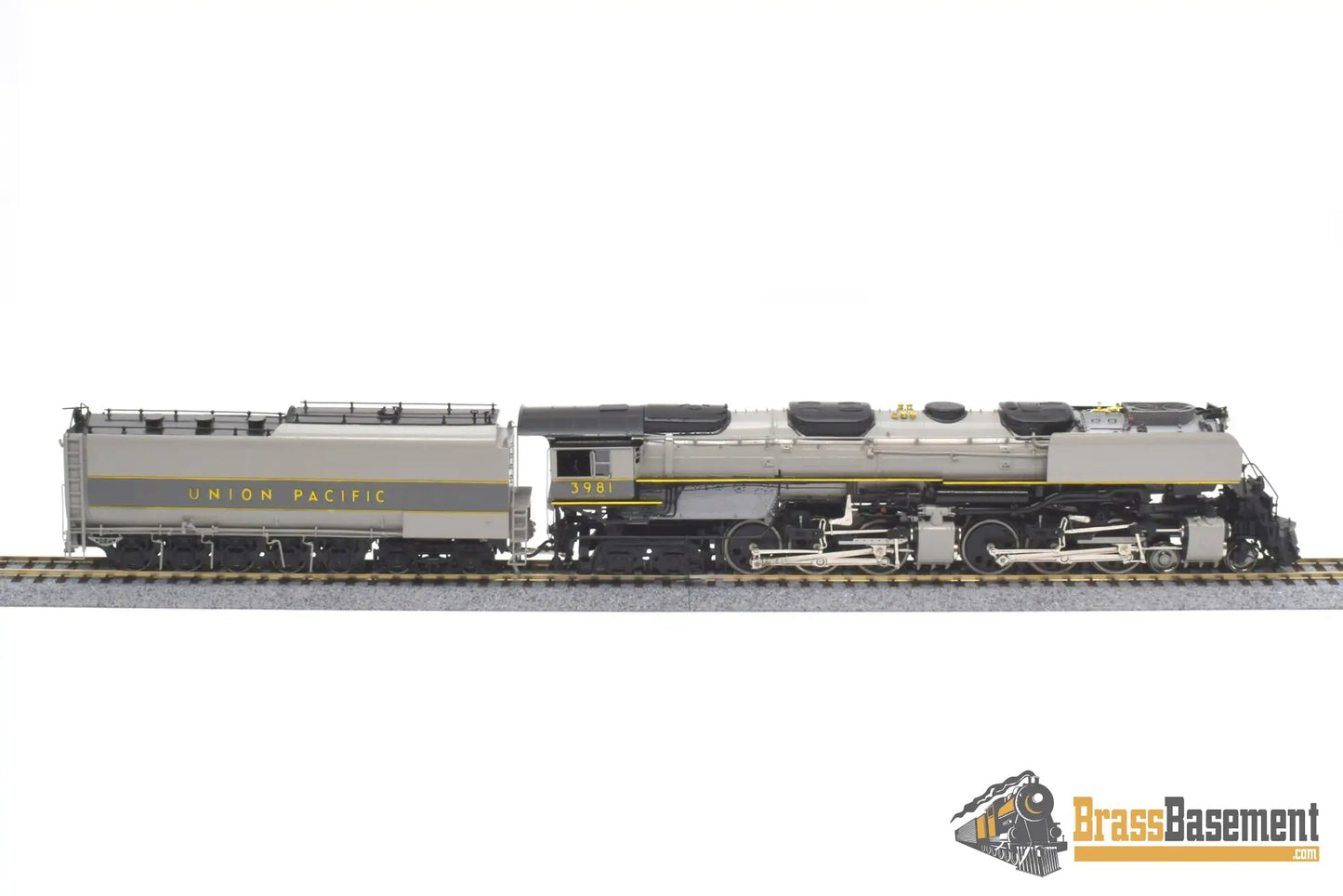 Ho Brass - Overland Omi 1592.1 Union Pacific Challenger 4 - 6 - 6 - 4 Grayhound #3981 Steam