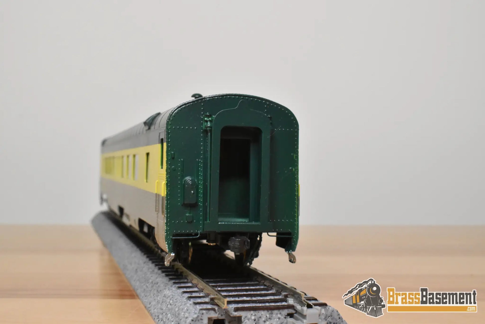 HO Brass - Palace Car Co. Southern Pacific SP #2218 C&NW Paint Chair Car - Boyd Reyes P/P - Passenger