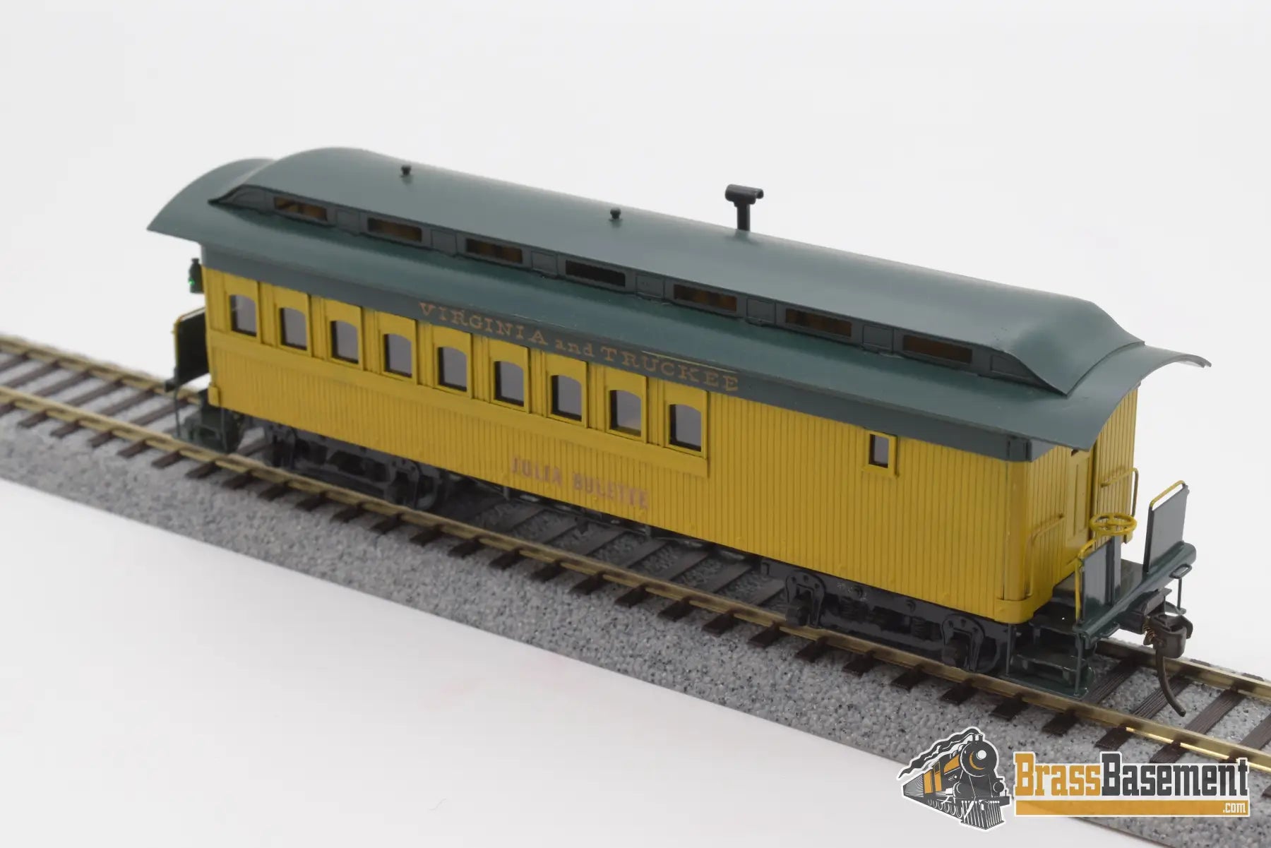 Ho Brass - Pfm Club Car “Julia Bulette” Business Painted Passenger