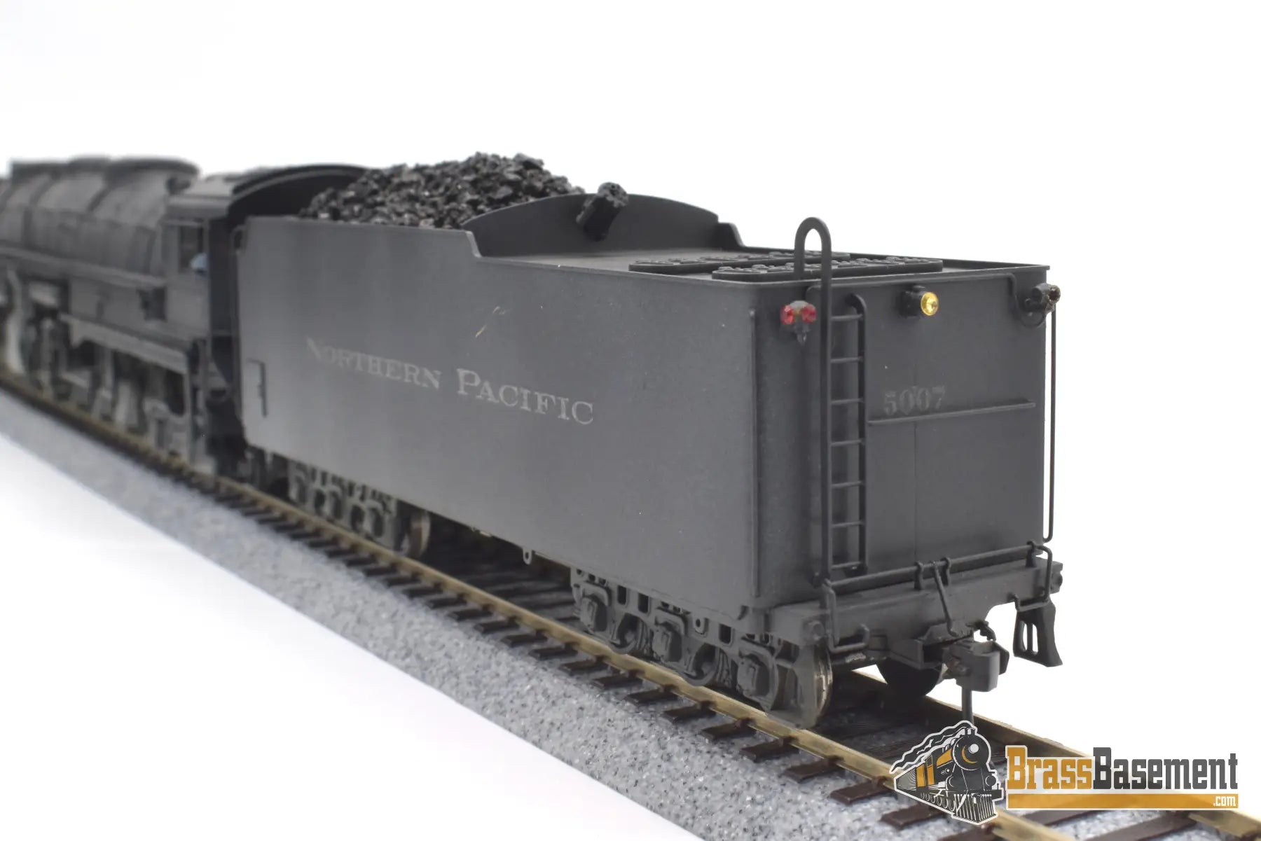 Ho Brass - Pfm Fujiyama Northern Pacific Np 2 - 8 - 8 - 4 Z - 5 ’Yellowstone’ Custom Paint Steam