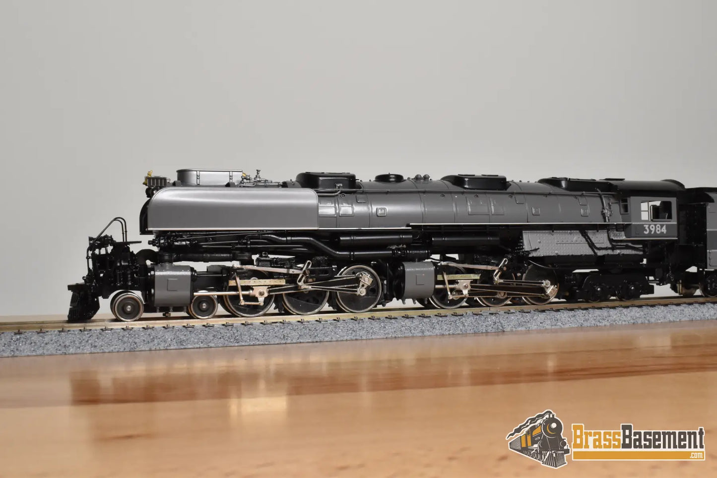 HO Brass - PFM Tenshodo Union Pacific UP 4-6-6-4 Challenger #3984 Two Tone Gray Gray Stripe w/ Deflectors - Oil - 1982