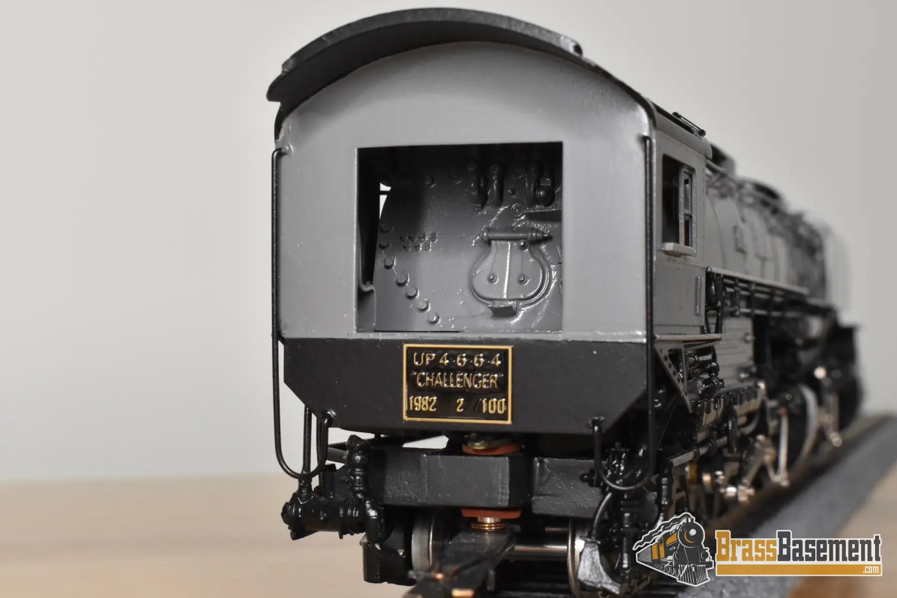 HO Brass - PFM Tenshodo Union Pacific UP 4-6-6-4 Challenger #3984 Two Tone Gray Gray Stripe w/ Deflectors - Oil - 1982