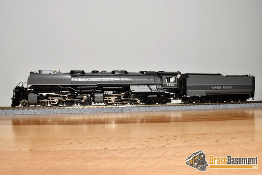 HO Brass - PFM Tenshodo Union Pacific UP 4-6-6-4 Challenger #3984 Two Tone Gray Gray Stripe w/ Deflectors - Oil - 1982