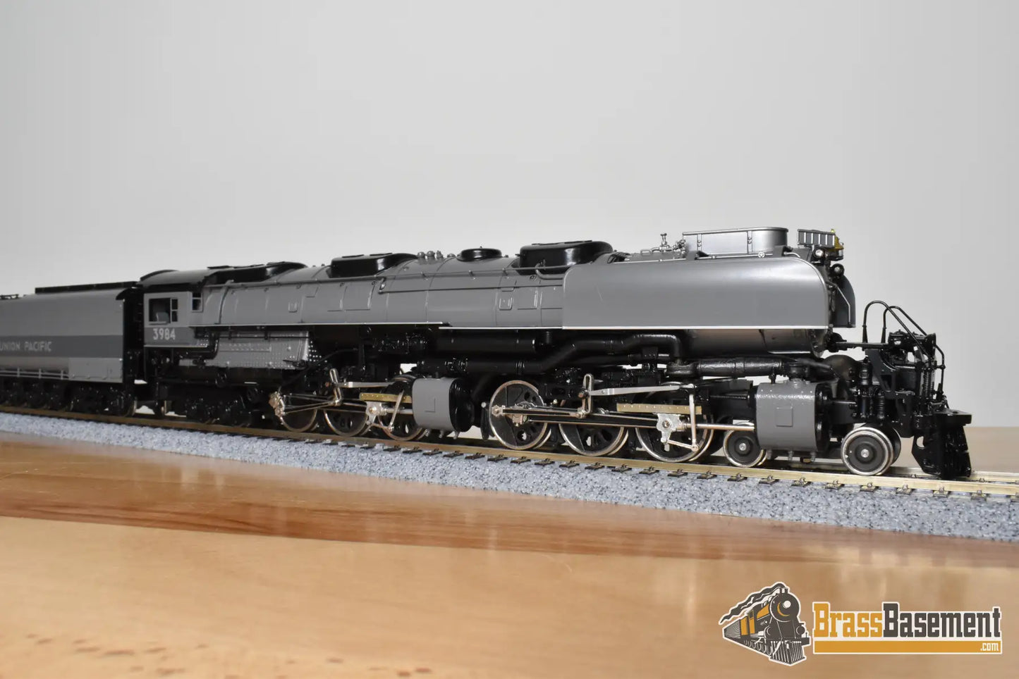 HO Brass - PFM Tenshodo Union Pacific UP 4-6-6-4 Challenger #3984 Two Tone Gray Gray Stripe w/ Deflectors - Oil - 1982