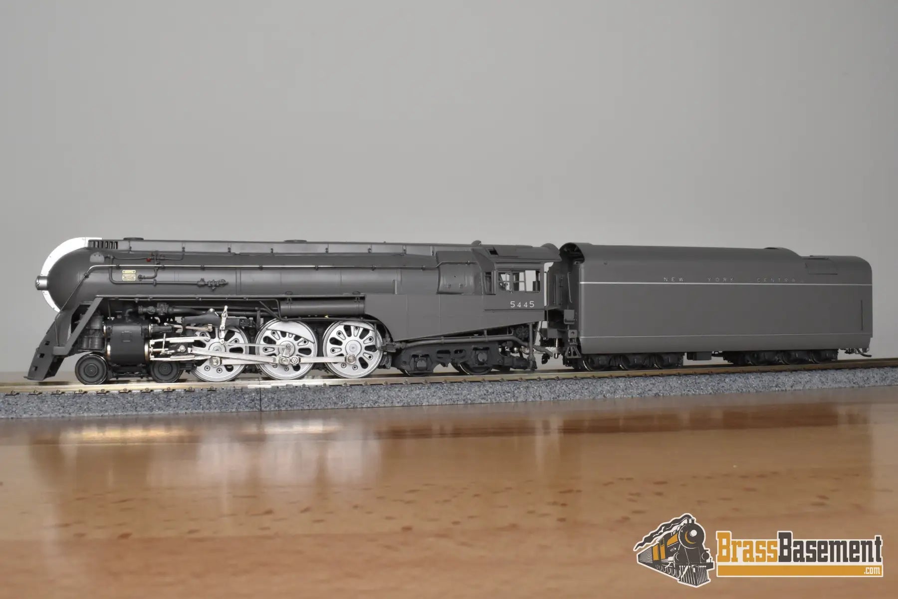 HO Brass - PSC 18250.2 NYC 1940s Era Streamlined Dreyfuss Hudson #5445 ’The Mercury’ - SAMPLE FP Boo-Rim