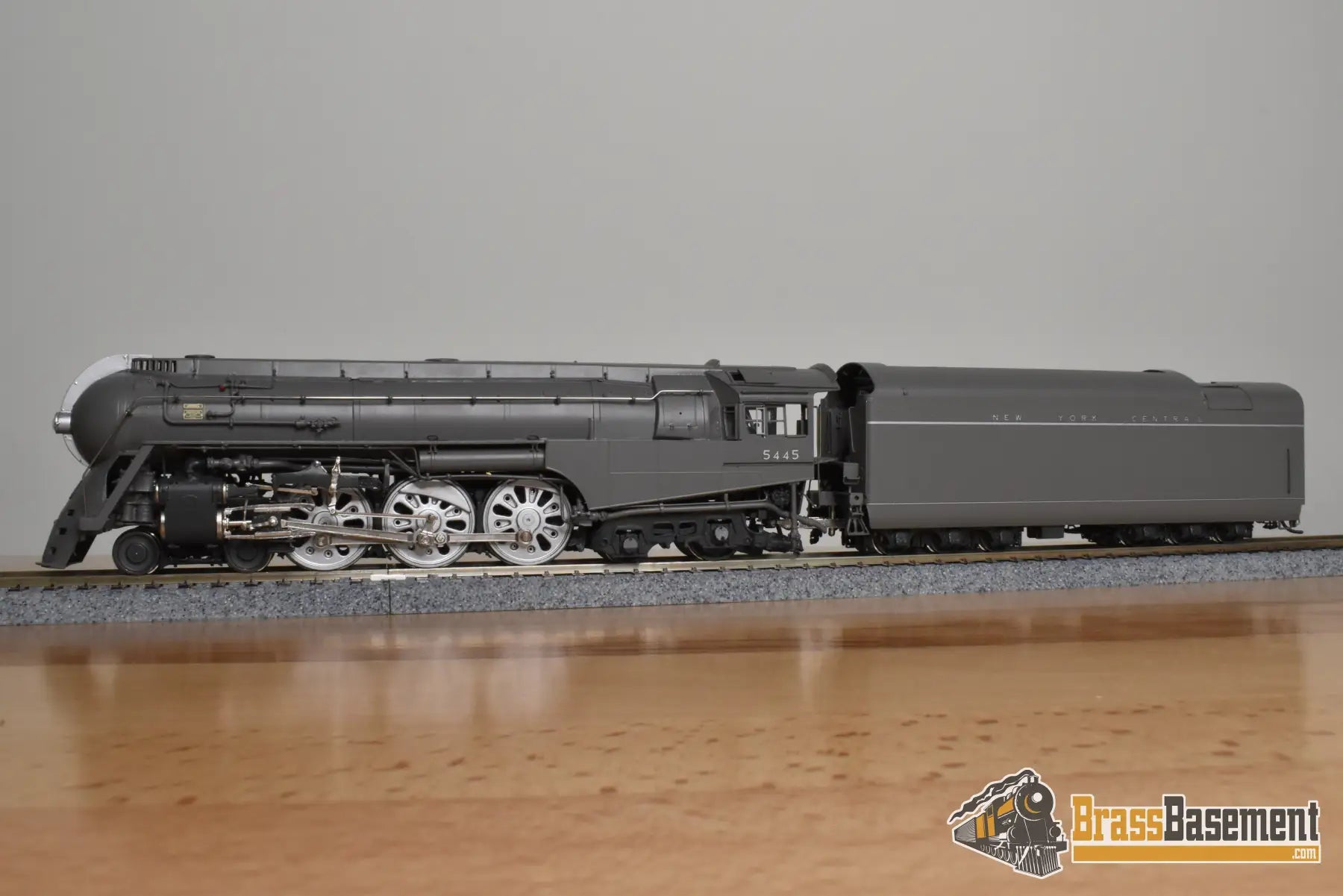 HO Brass - PSC 18250.2 NYC 1940s Era Streamlined Dreyfuss Hudson #5445 ’The Mercury’ - SAMPLE FP Boo-Rim