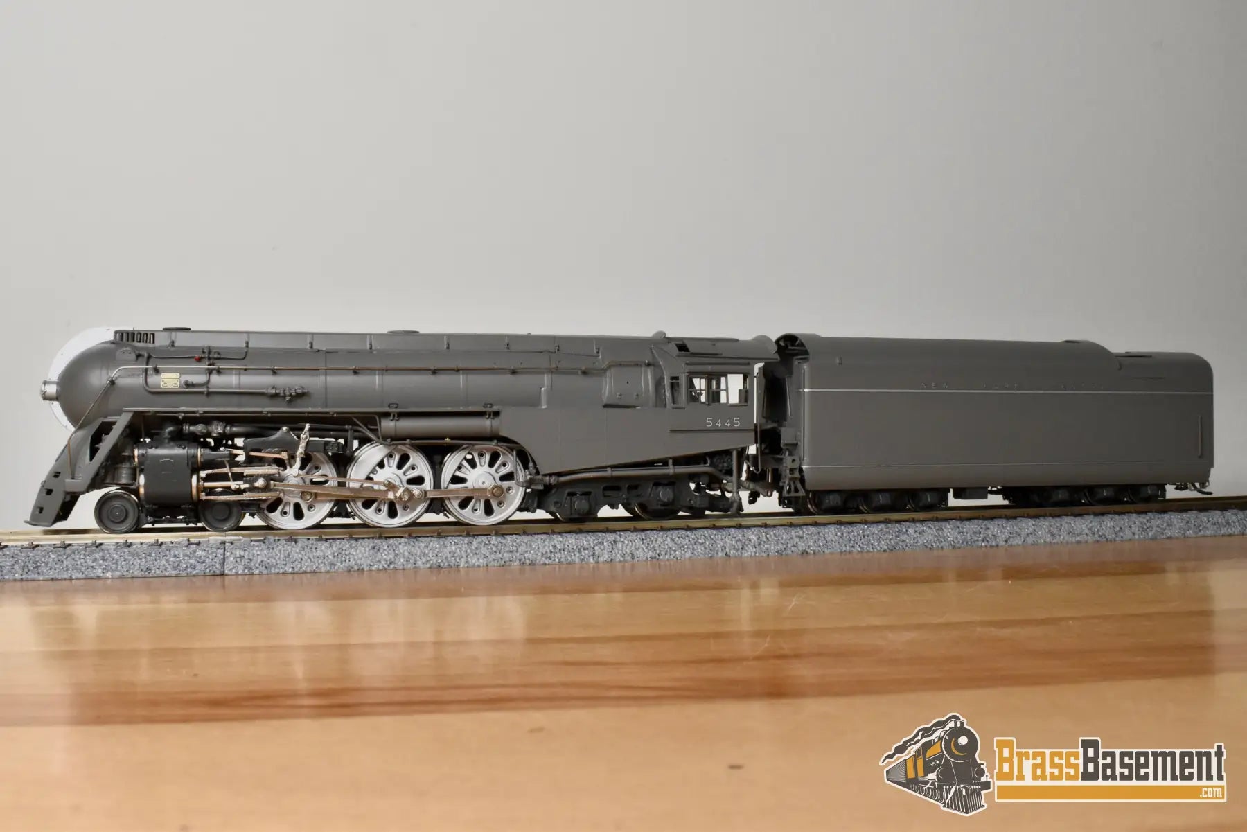 HO Brass - PSC 18250.2 NYC 1940s Era Streamlined Dreyfuss Hudson #5445 ’The Mercury’ - SAMPLE FP Boo-Rim