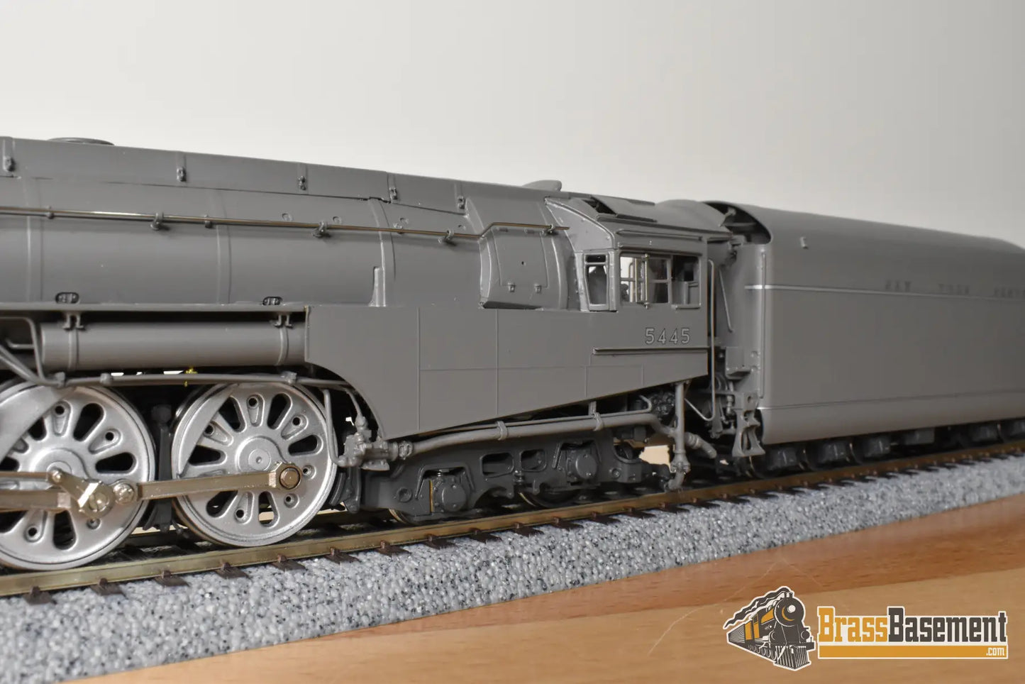 HO Brass - PSC 18250.2 NYC 1940s Era Streamlined Dreyfuss Hudson #5445 ’The Mercury’ - SAMPLE FP Boo-Rim