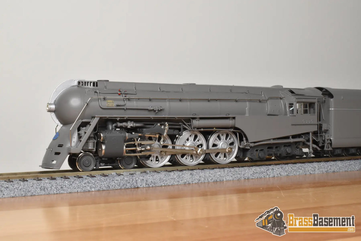 HO Brass - PSC 18250.2 NYC 1940s Era Streamlined Dreyfuss Hudson #5445 ’The Mercury’ - SAMPLE FP Boo-Rim