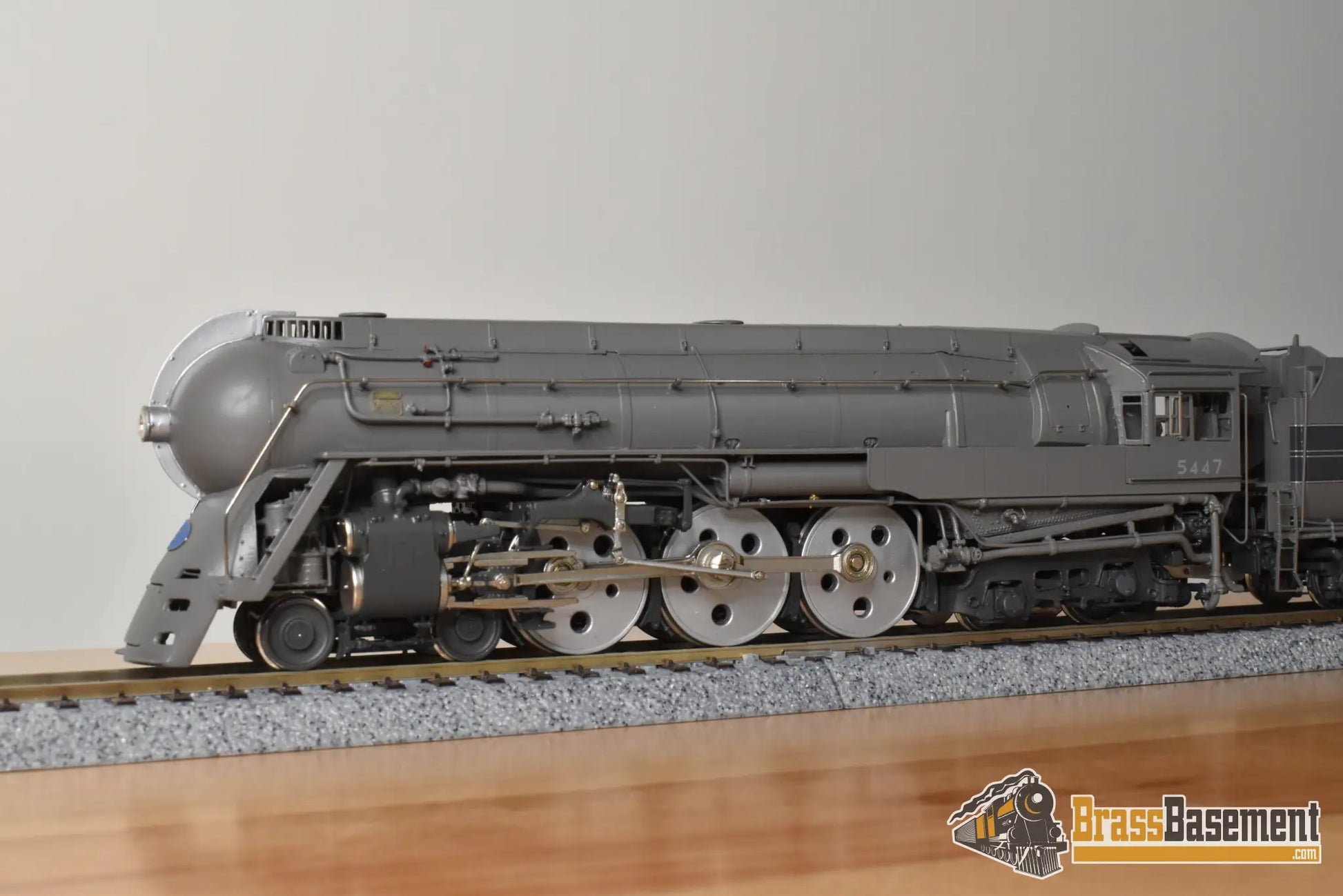 HO Brass - PSC 18256.1 NYC 1945 Era Streamlined Dreyfuss Hudson J3a 4-6-4 #5447 PT-4 Centipede Tender - #4/16 FP