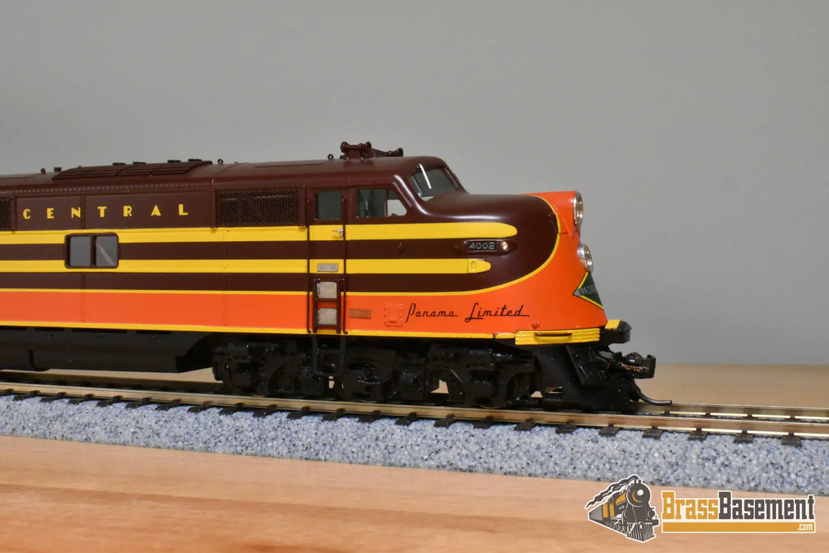 HO Brass - Railway Classics ICE6AA2PL Illinois Central E6A-A ’Panama Limited’ 1940+ - MINT - Diesel