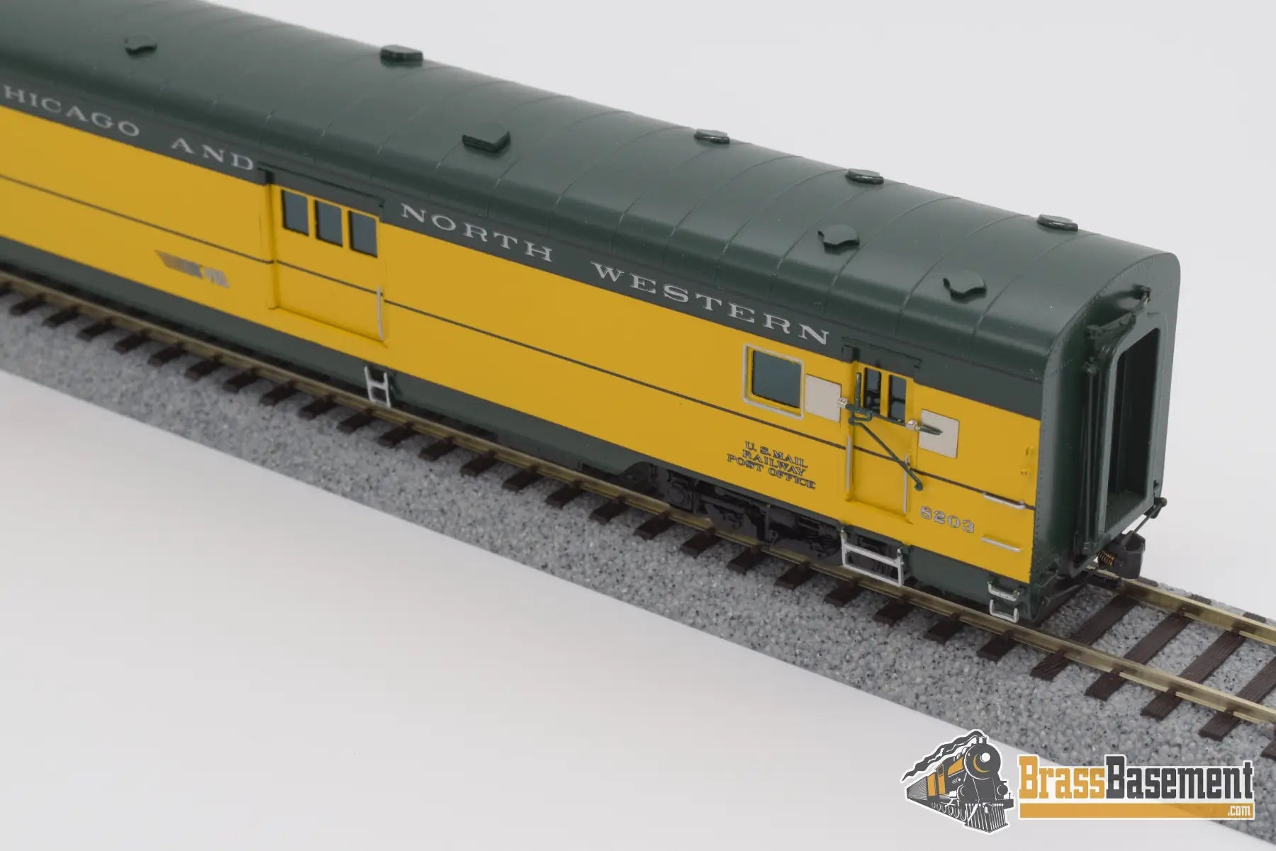 Ho Brass - Rwc Railway Classics Cnw12 Baggage 60’ Mail Rpo Factory Paint Passenger