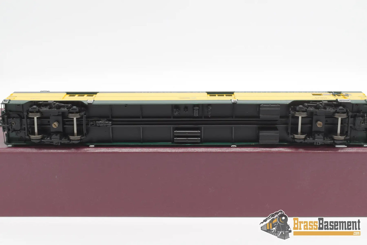 Ho Brass - Rwc Railway Classics Cnw12 Baggage 60’ Mail Rpo Factory Paint Passenger