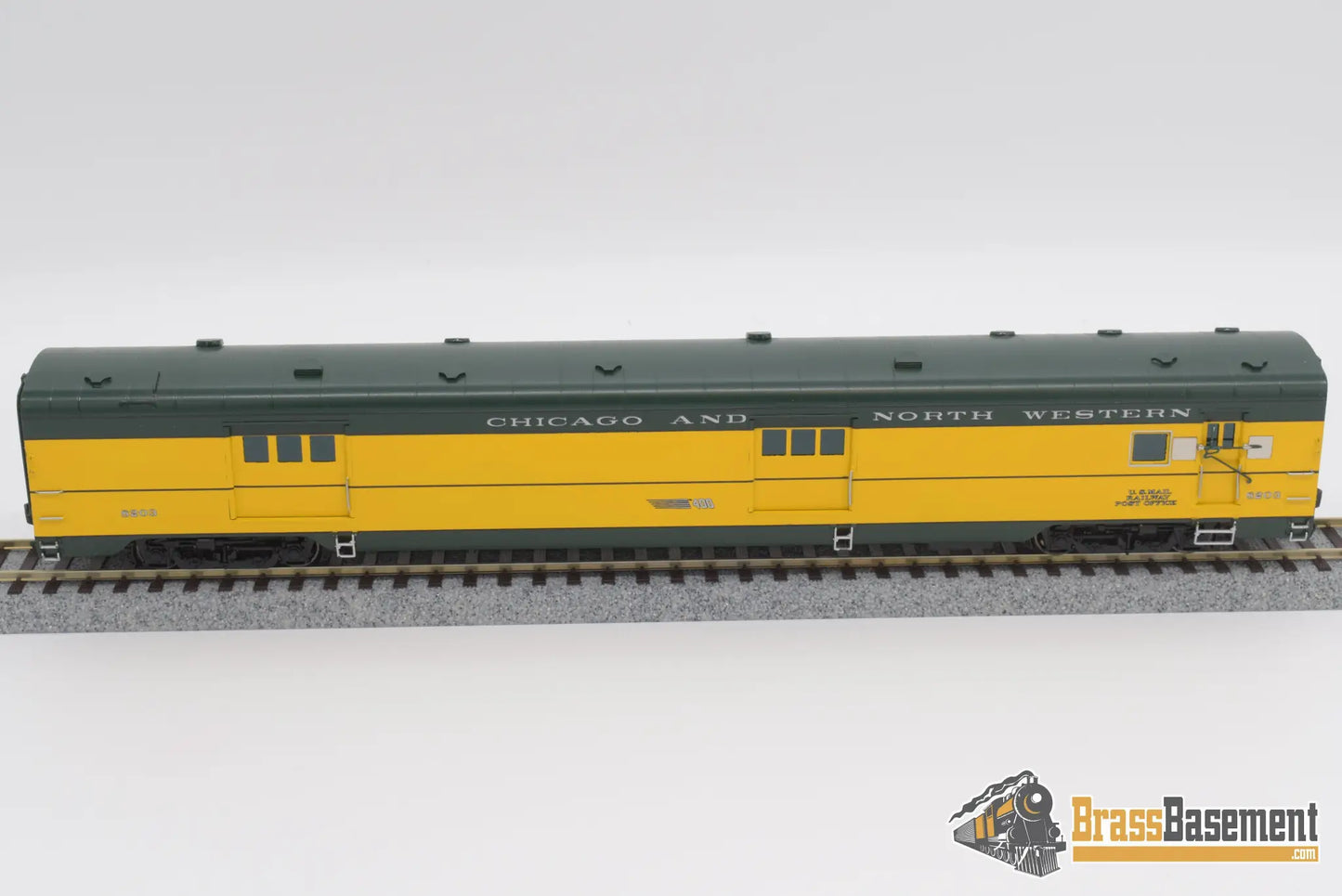Ho Brass - Rwc Railway Classics Cnw12 Baggage 60’ Mail Rpo Factory Paint Passenger