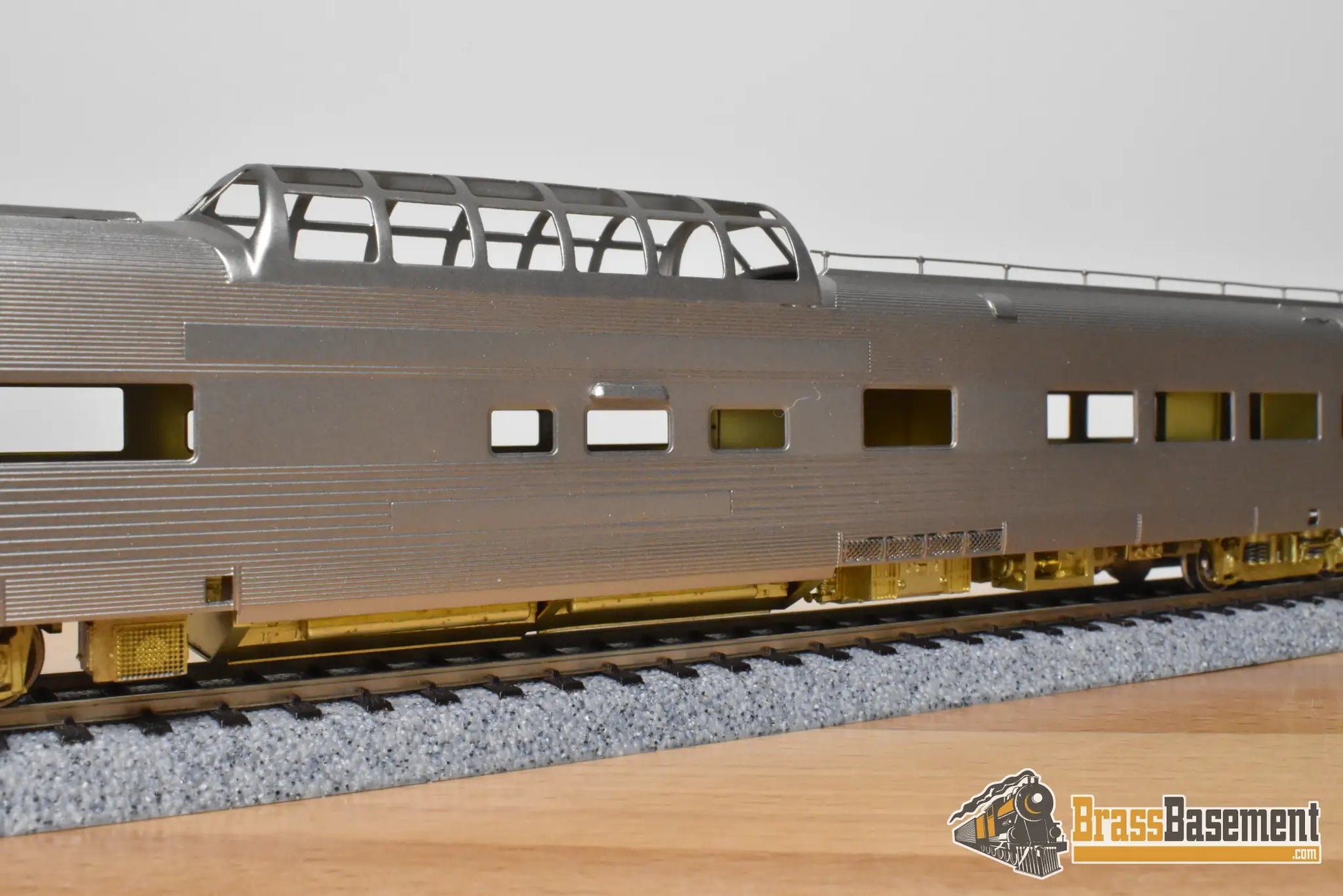 HO Brass - SSL Shoreham CBQ10 Denver Zephyr CB&Q Vista-Dome Parlor Buffet Observation - Unpainted - Passenger