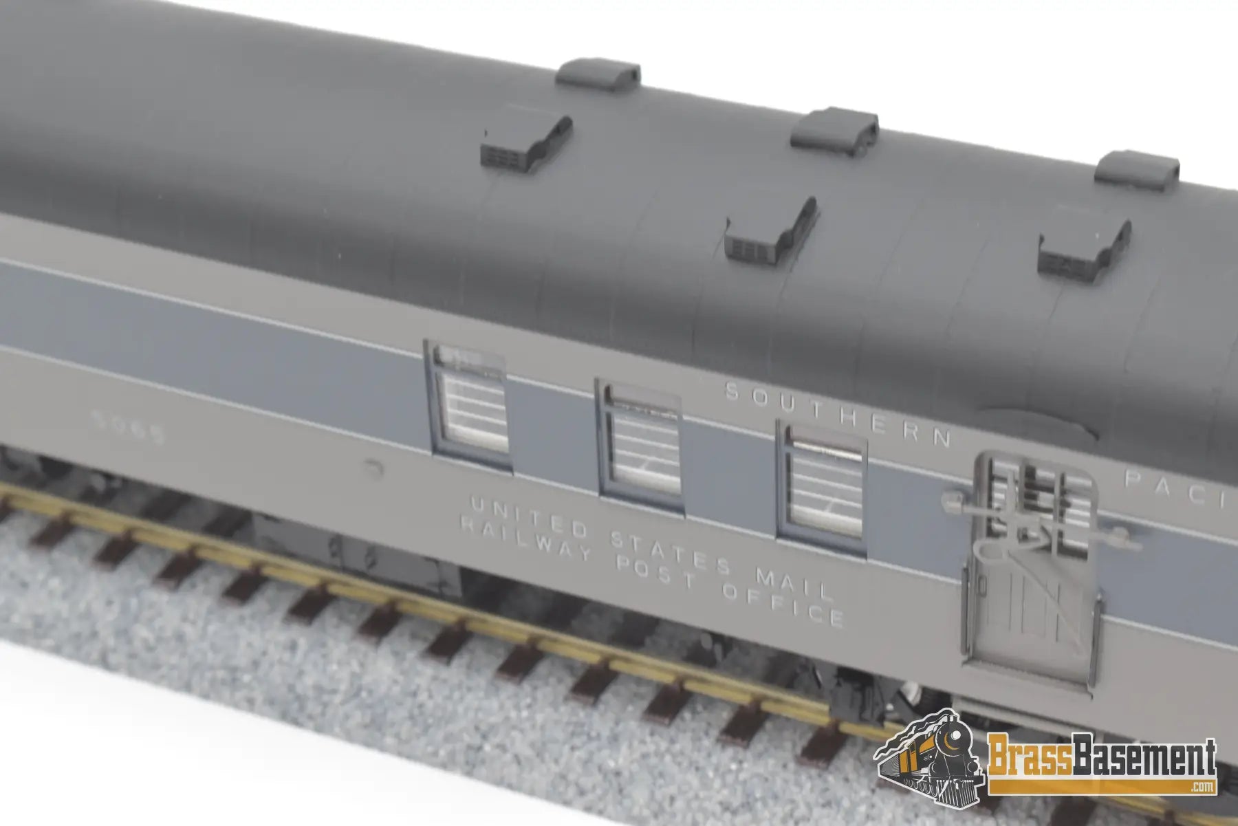 Ho Brass - Tcy 0929.2 Southern Pacific Sp 5065 Hw Rpo 70 - Bp - 30 - 3 Two Tone Gray Brand New