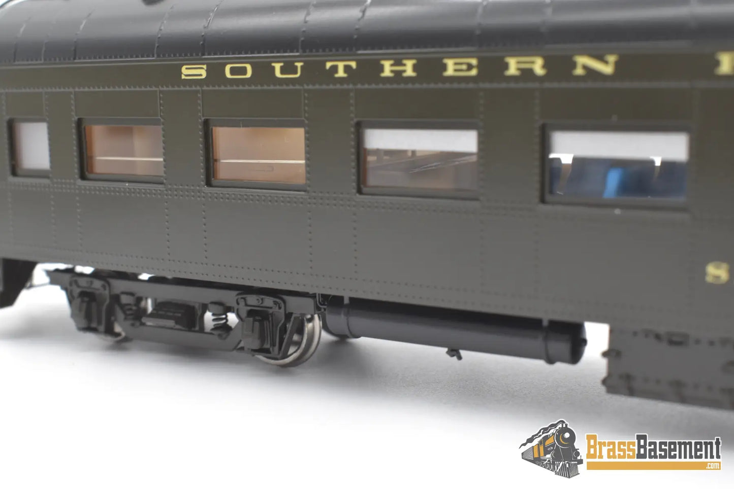 Ho Brass - Tcy 0964 Southern Pacific Lines Spl #1093 Coach With News - Agent F/P Interior Passenger