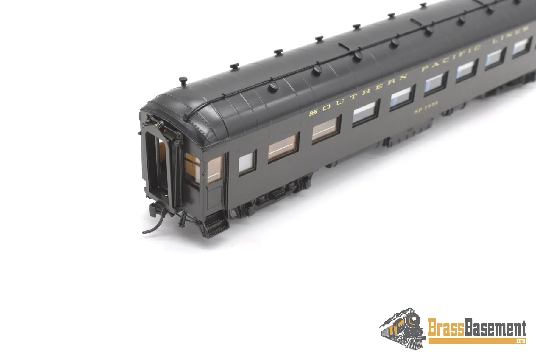 Ho Brass - Tcy 0964 Southern Pacific Lines Spl #1856 Coach With News - Agent F/P Interior Passenger