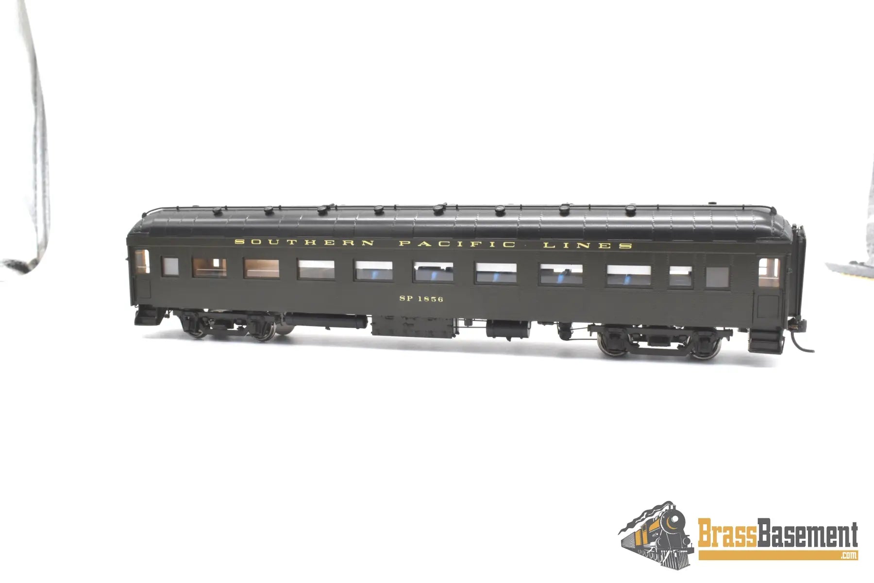 Ho Brass - Tcy 0964 Southern Pacific Lines Spl #1856 Coach With News - Agent F/P Interior Passenger