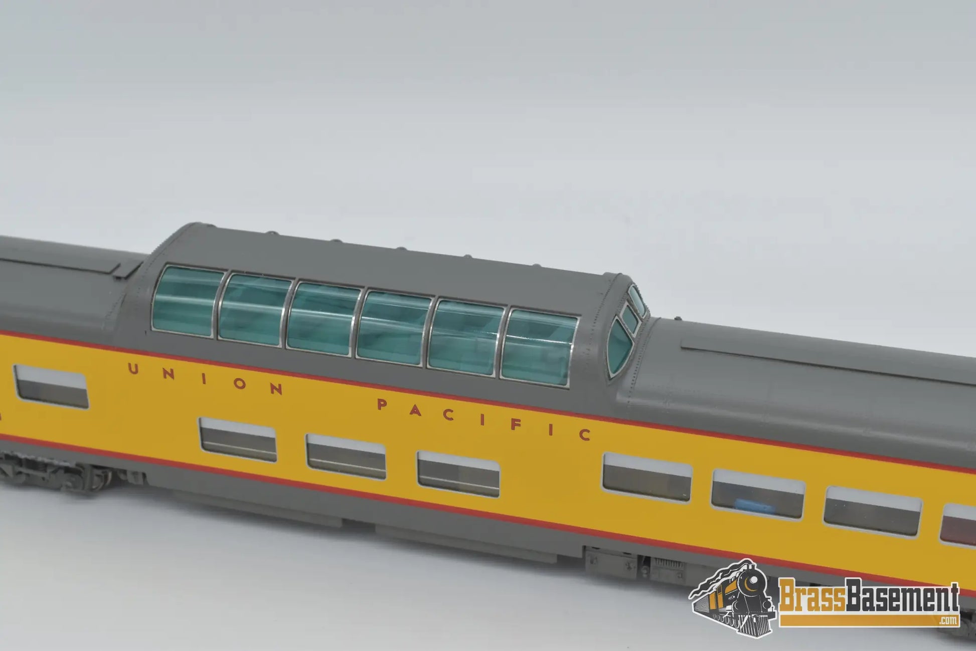 Ho Brass - Tcy 1382.10 Union Pacific Dome Observation Car #9001 - Factory Paint & Tail Light