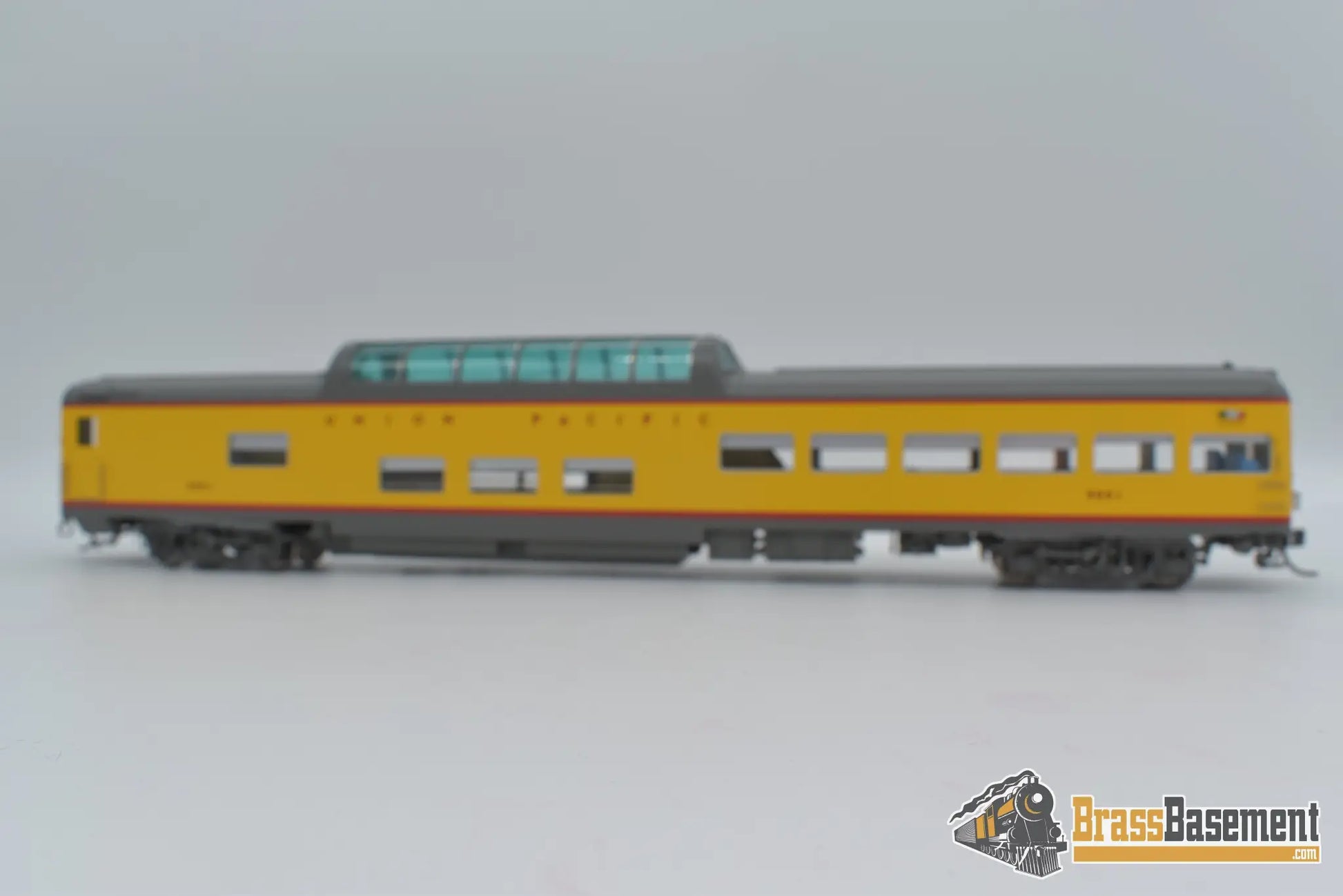 Ho Brass - Tcy 1382.10 Union Pacific Dome Observation Car #9001 - Factory Paint & Tail Light