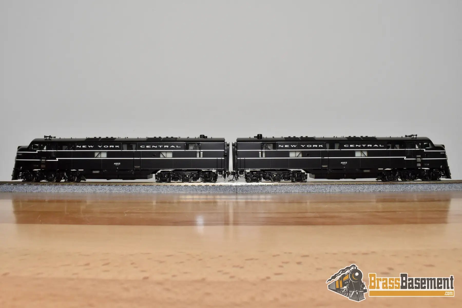 HO Brass - UTI 5353 New York Central NYC E-7A E-7A 1945 Original Scheme - CABOOSE EXCLUSIVE MINT Diesel