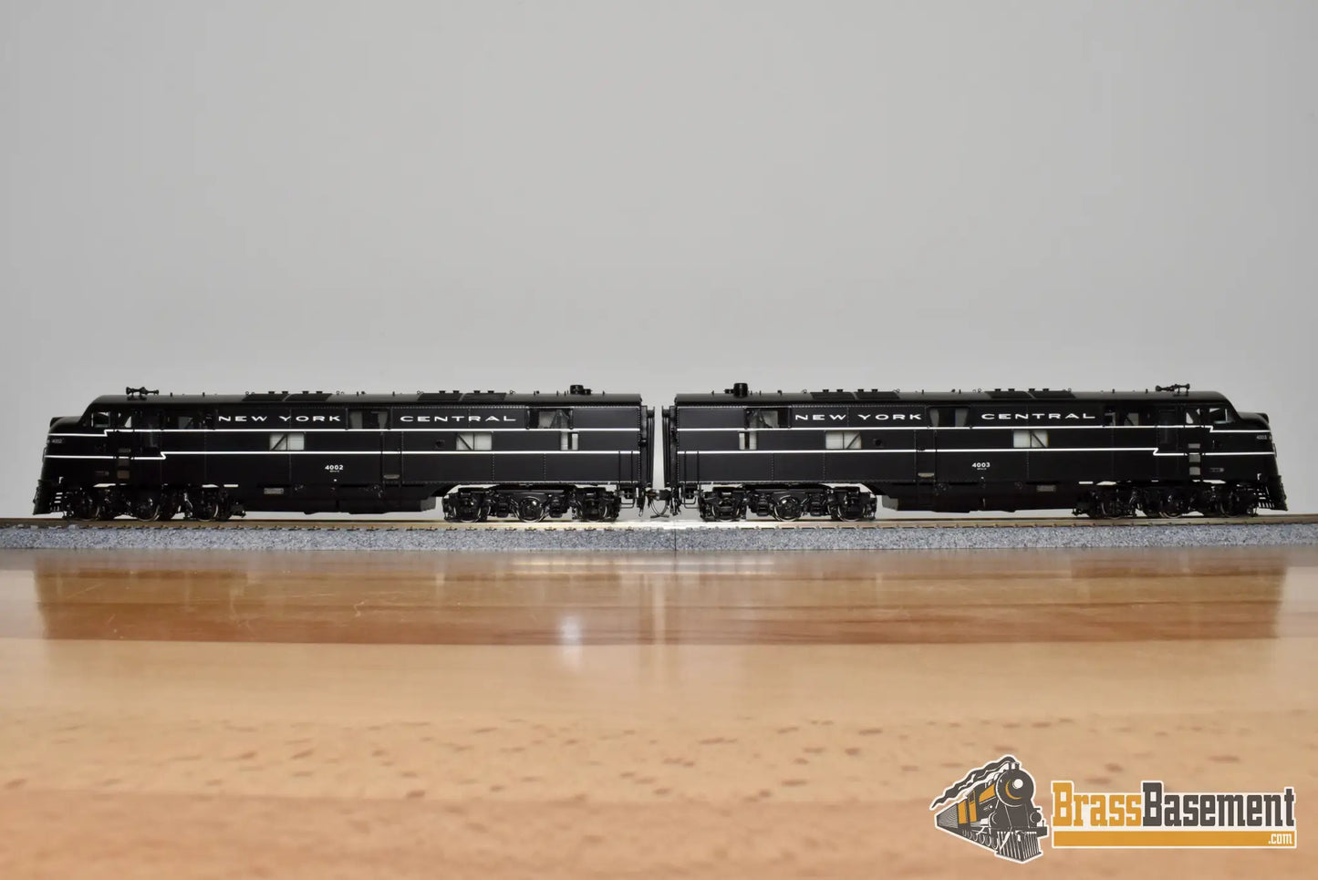 HO Brass - UTI 5353 New York Central NYC E-7A E-7A 1945 Original Scheme - CABOOSE EXCLUSIVE MINT Diesel