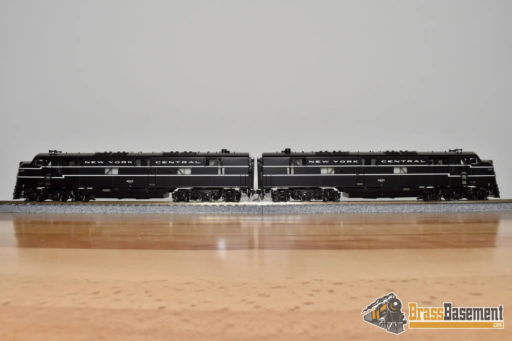 HO Brass - UTI 5353 New York Central NYC E-7A E-7A 1945 Original Scheme - CABOOSE EXCLUSIVE MINT Diesel