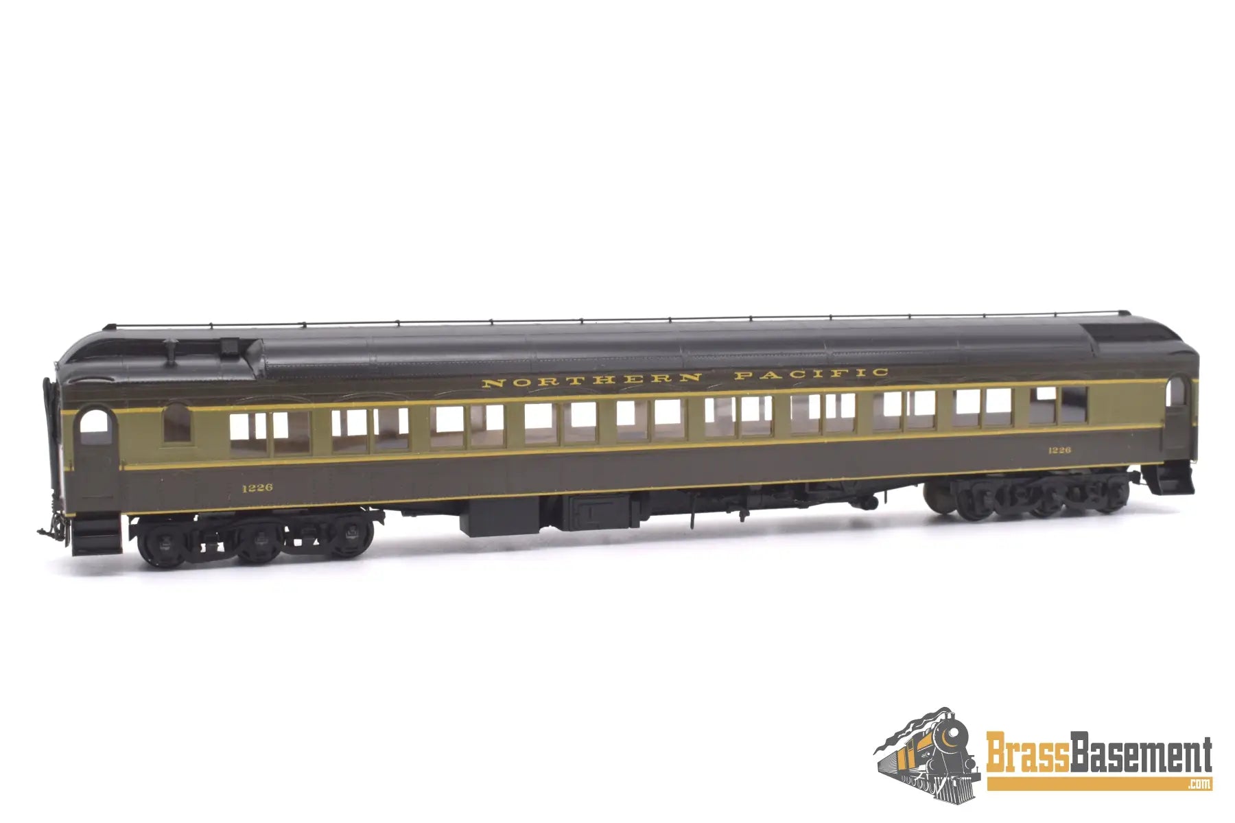 Ho Brass - W&R Northern Pacific Arch Window Coach #1226 Custom Paint Passenger