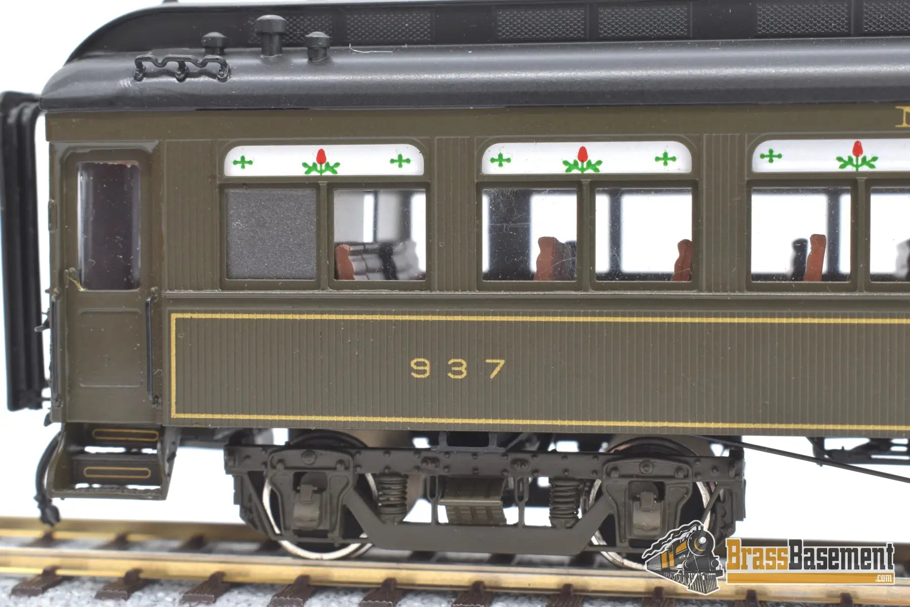 Ho Brass - W&R Northern Pacific First Class Coach #937 - Pullman Green W/ Gold Pinstripes Passenger