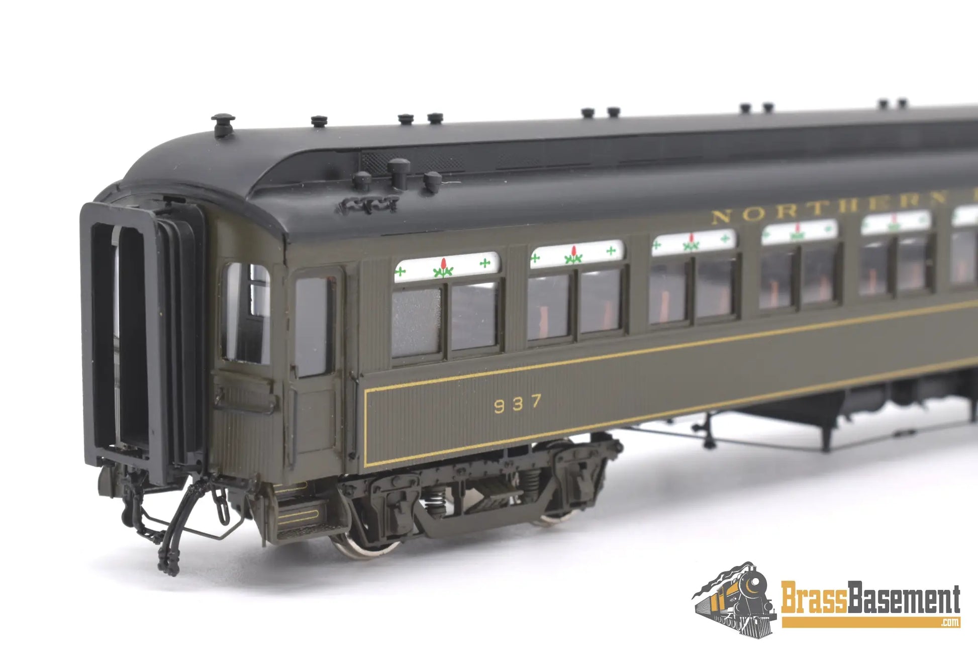 Ho Brass - W&R Northern Pacific First Class Coach #937 - Pullman Green W/ Gold Pinstripes Passenger
