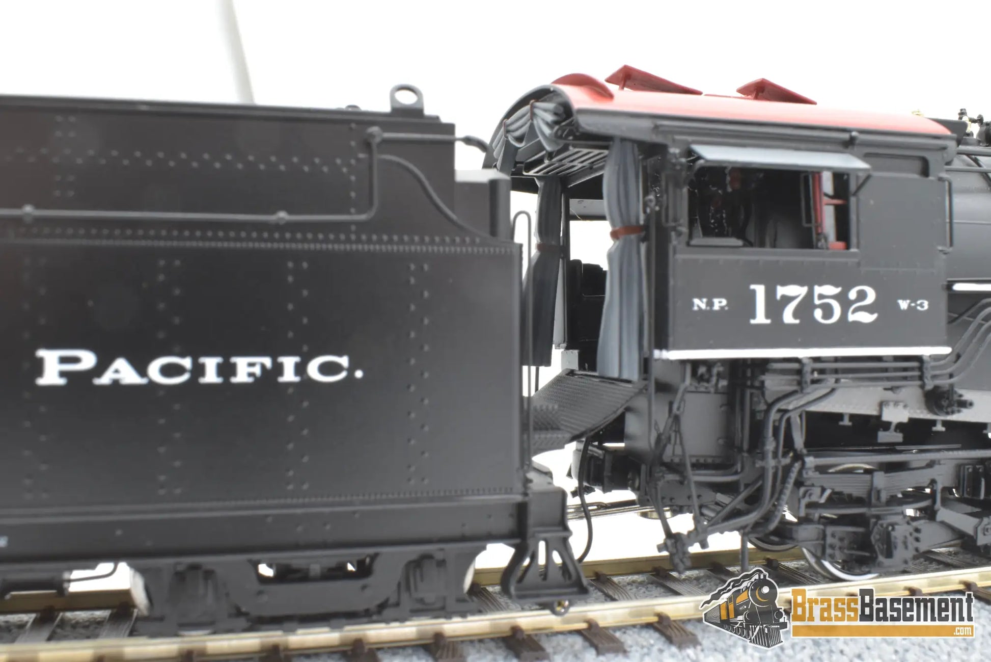 Ho Brass - W&R Northern Pacific Np W-3 2-8-2 #1752 Version 1B F/P Oil C-8 Steam