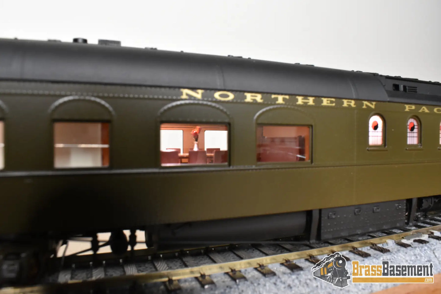 HO Brass - W&R NP Northern Pacific Business Car #5 ’Pullman Green’ - Lighted - Mint Passenger