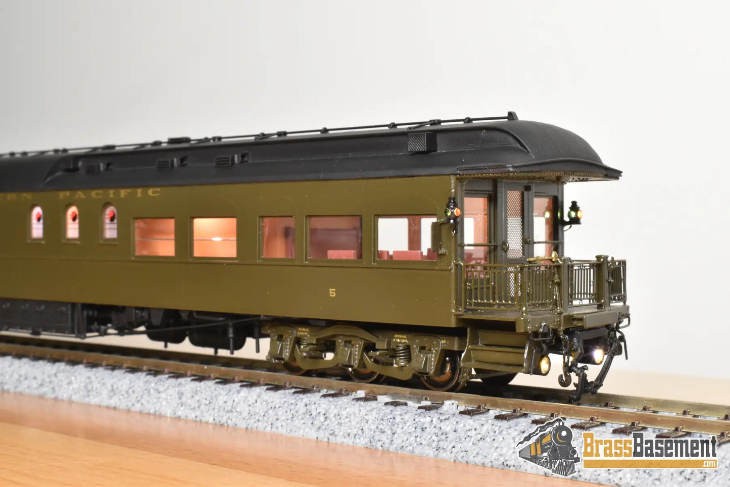HO Brass - W&R NP Northern Pacific Business Car #5 ’Pullman Green’ - Lighted - Mint Passenger